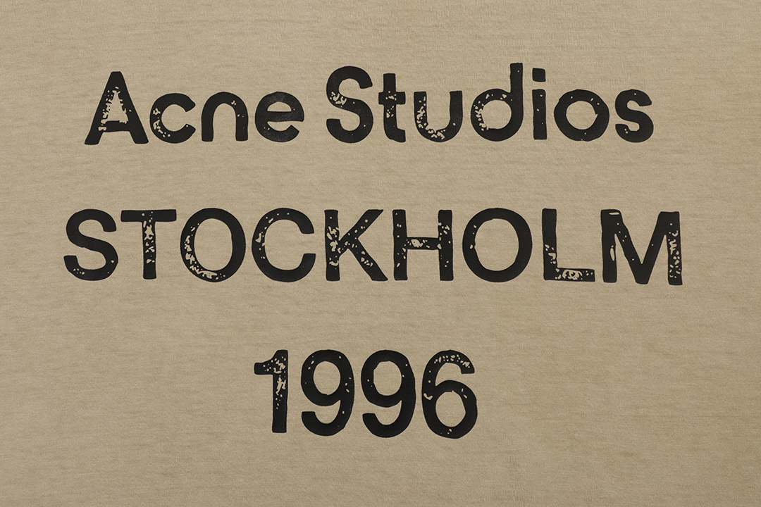 AcneStudios 渐变洗水做旧T恤短袖 AcneStudios 渐变洗水做旧T恤短袖