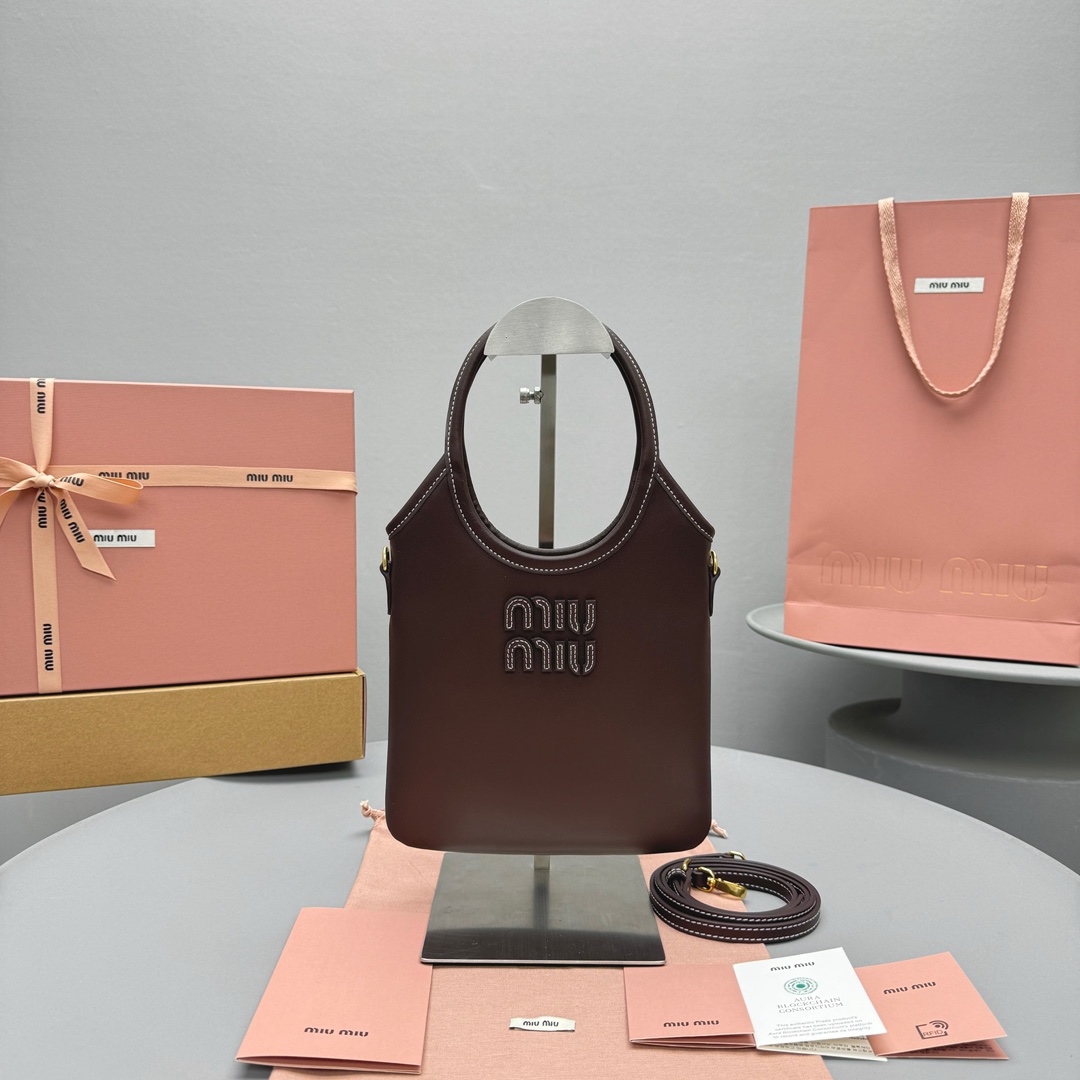 P630 Nuevo hobo mini tote ivy bolso de axila! Edición limitada de la serie M, nuevo tote pequeño de otoño-invierno que …