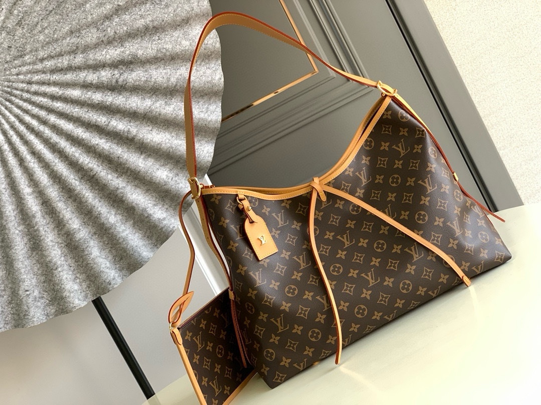 NO:179984,Authentic (code chip, steel hardware) Top-grade original single M46197 large Louis Vuitton launches a brand new CarryAll medium handbag, Monogram canvas and leather trim to create a body-fitting design. Enriched space is equipped with a zipper bag, a detachable zipper clutch and add functional elements, and the buckle can adjust the handle length. Dimensions 39.0 x 30.0 x 15.0 cm (Length x Height x Width), authentic LV, louis vuitton, louis vuitton, handbag19860909正品级 （变码芯片、钢五金）顶级原单M46197大号 路易威登推出崭新 CarryAll 中号手袋,以 Monogram 帆布和皮革饰边塑造贴合身形的设计.充裕空间内设拉链袋,可拆卸拉链手拿包再添功能元素,搭扣可调节手柄长度.尺寸39.0 x 30.0 x 15.0 厘米 (长 x 高 x 宽),正品级LV,louis vuitton,louis vuitton,handbag,Bag
