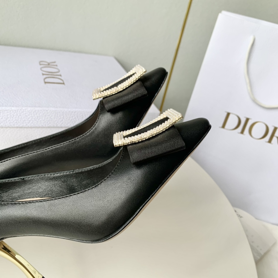 Dior迪奥CD家2023年新款珍珠蝴蝶结高跟单鞋独特的电镀酒杯跟设计复古文艺风正码:35-39️订做3