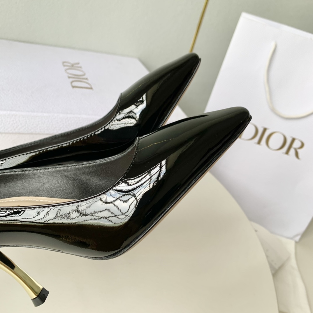 Dior迪奥CD家2023年新款电镀高跟单鞋独特的电镀酒杯跟设计复古文艺风正码:35-39️订做34.4