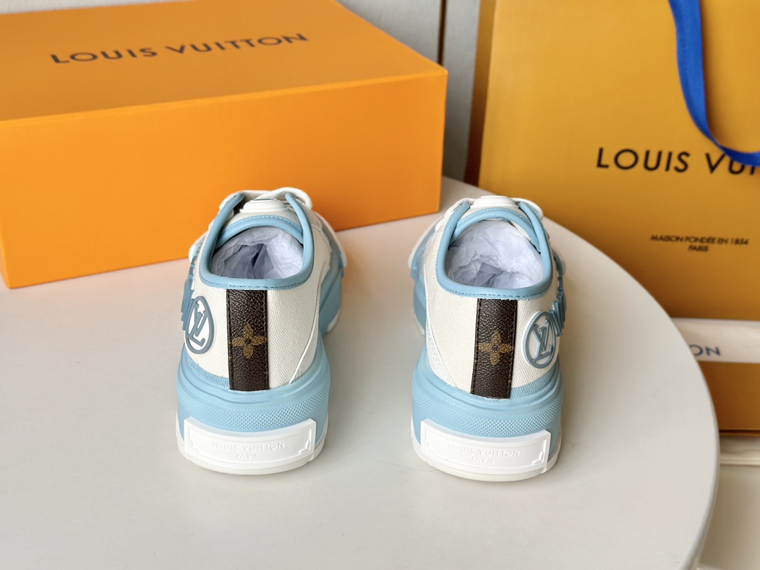 Lv驴家夏季新品Squadsneaker系列帆布休闲鞋正码:35-39️订做40