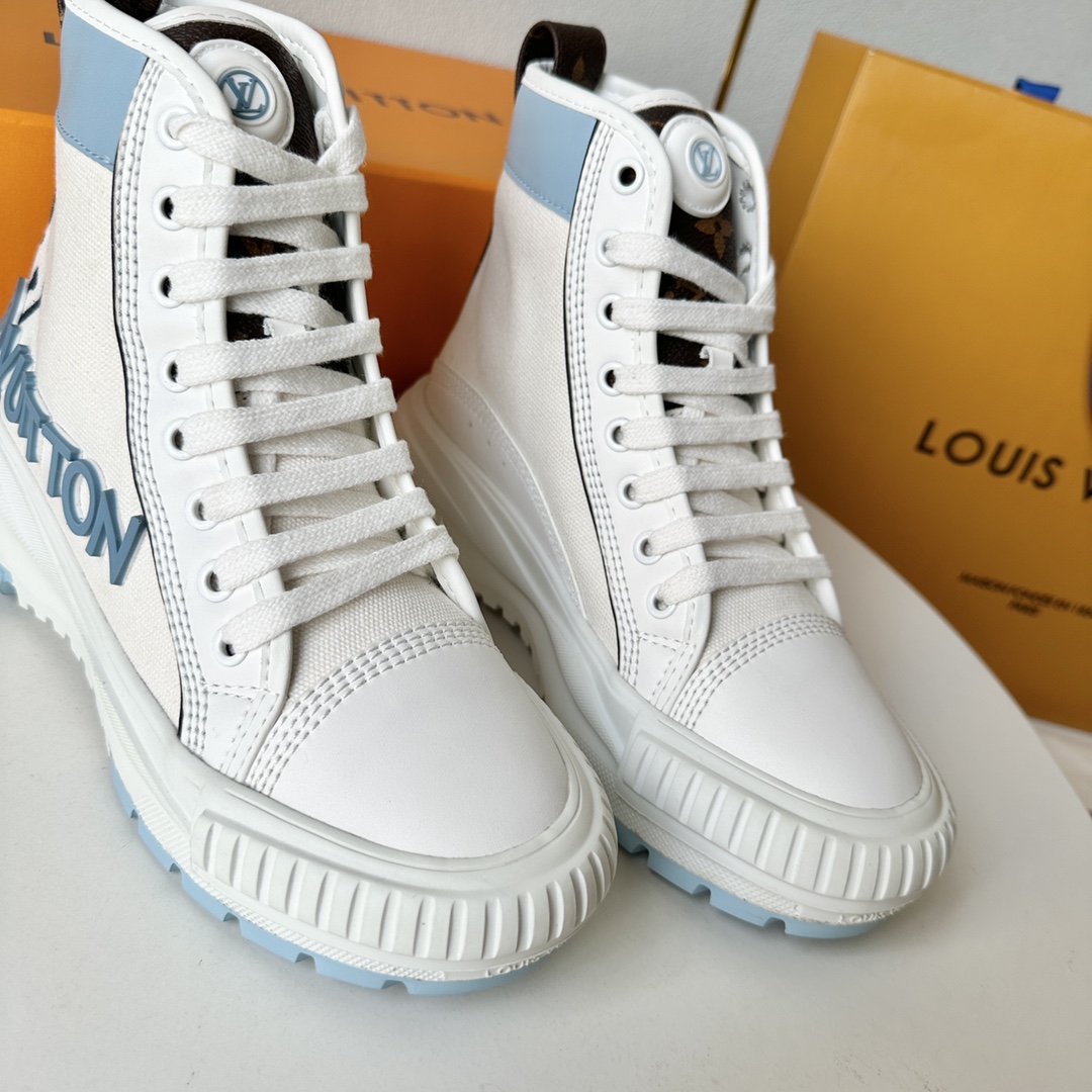 Lv驴家夏季新品Squadsneaker系列帆布休闲鞋正码:35-39️订做40