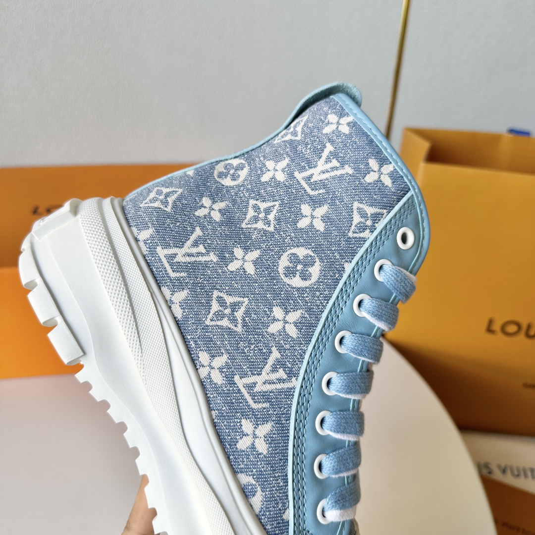 Lv驴家夏季新品Squadsneaker系列帆布休闲鞋正码:35-39️订做40