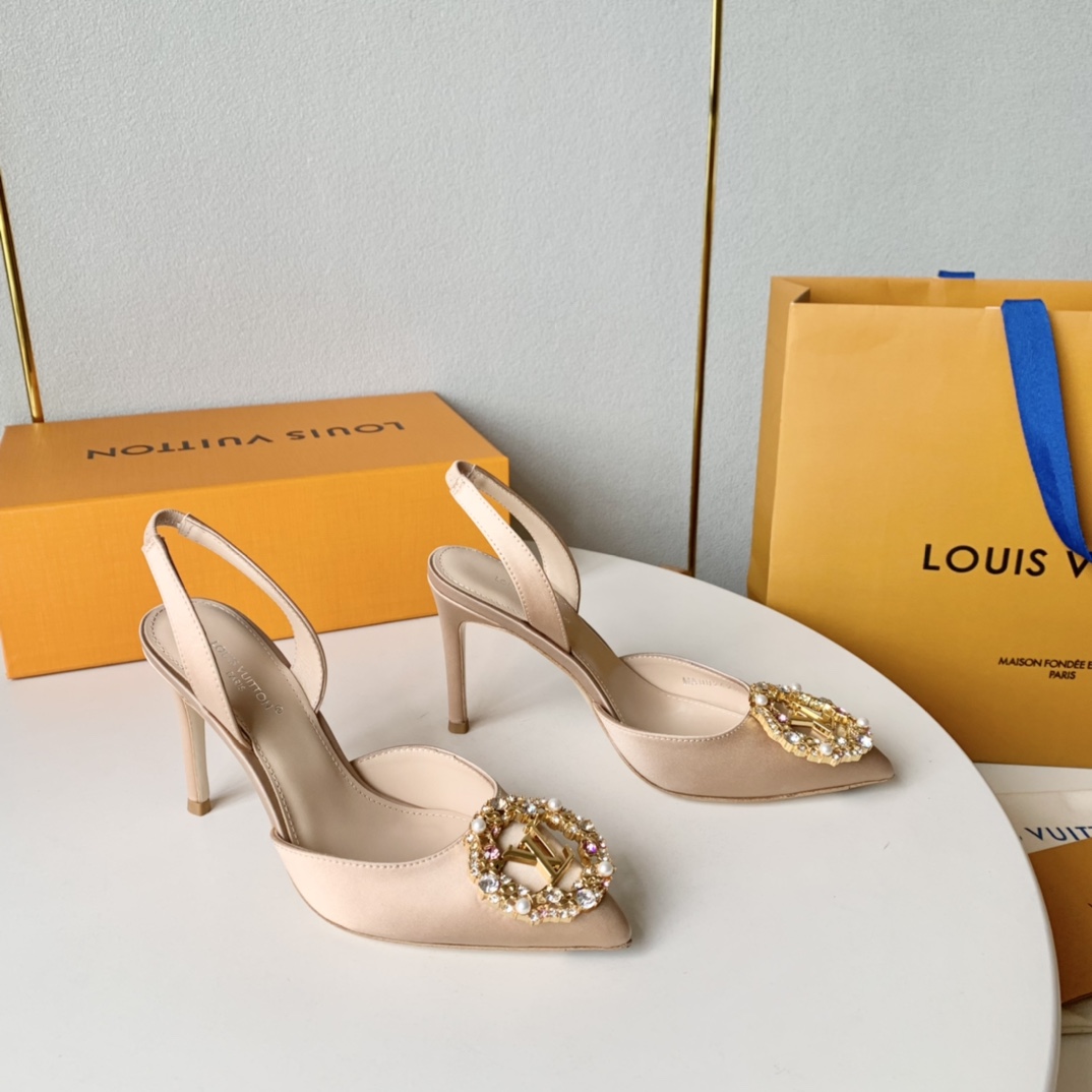 LOUIS VUITTON Escarpins Élégance Minimaliste - Version Premium