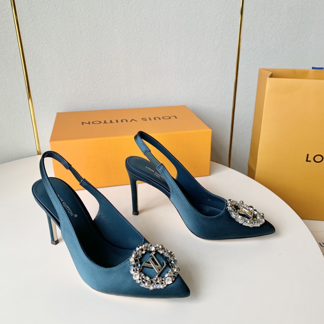 LOUIS VUITTON Escarpins Élégance Minimaliste - Version Premium