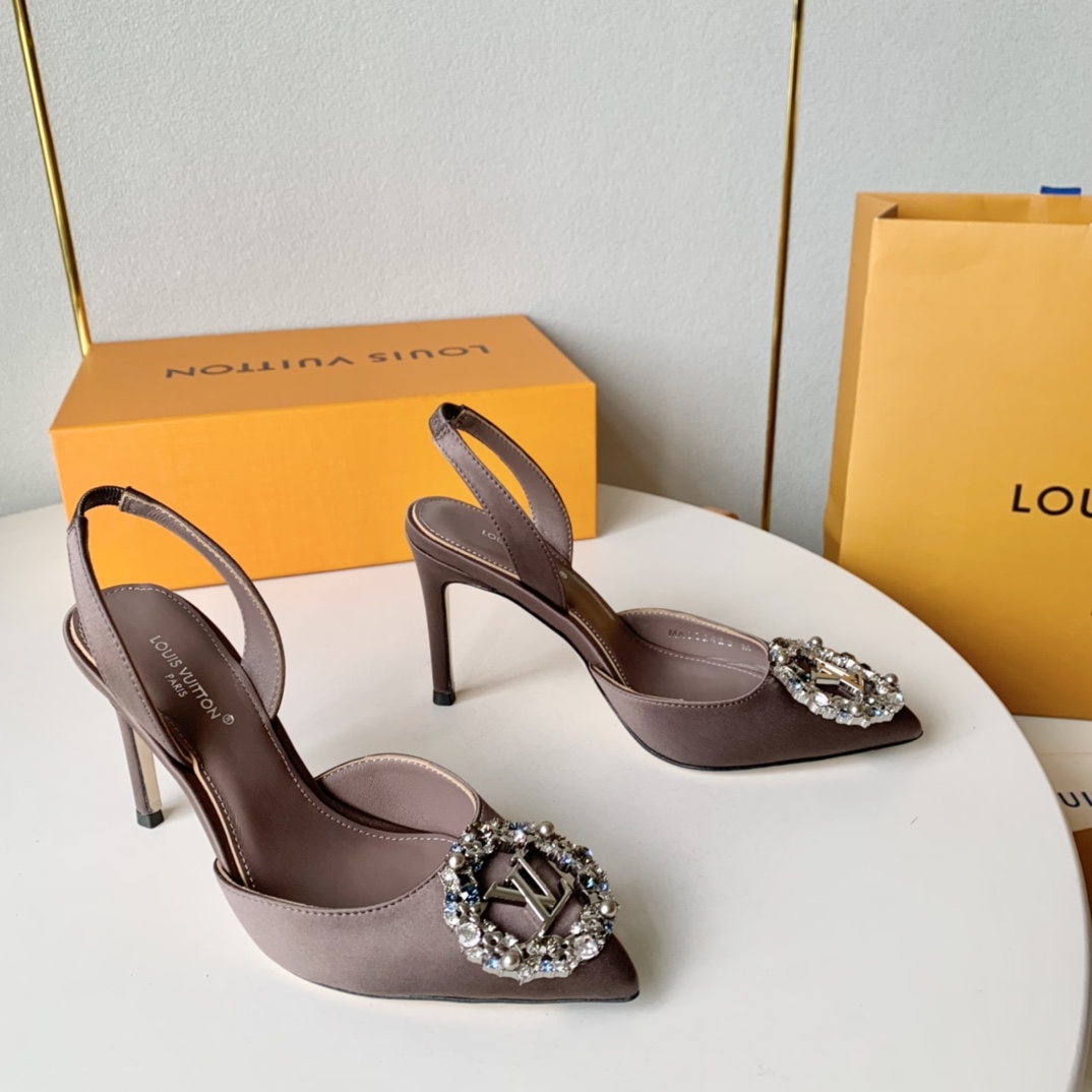 LOUIS VUITTON Escarpins Élégance Minimaliste - Version Premium