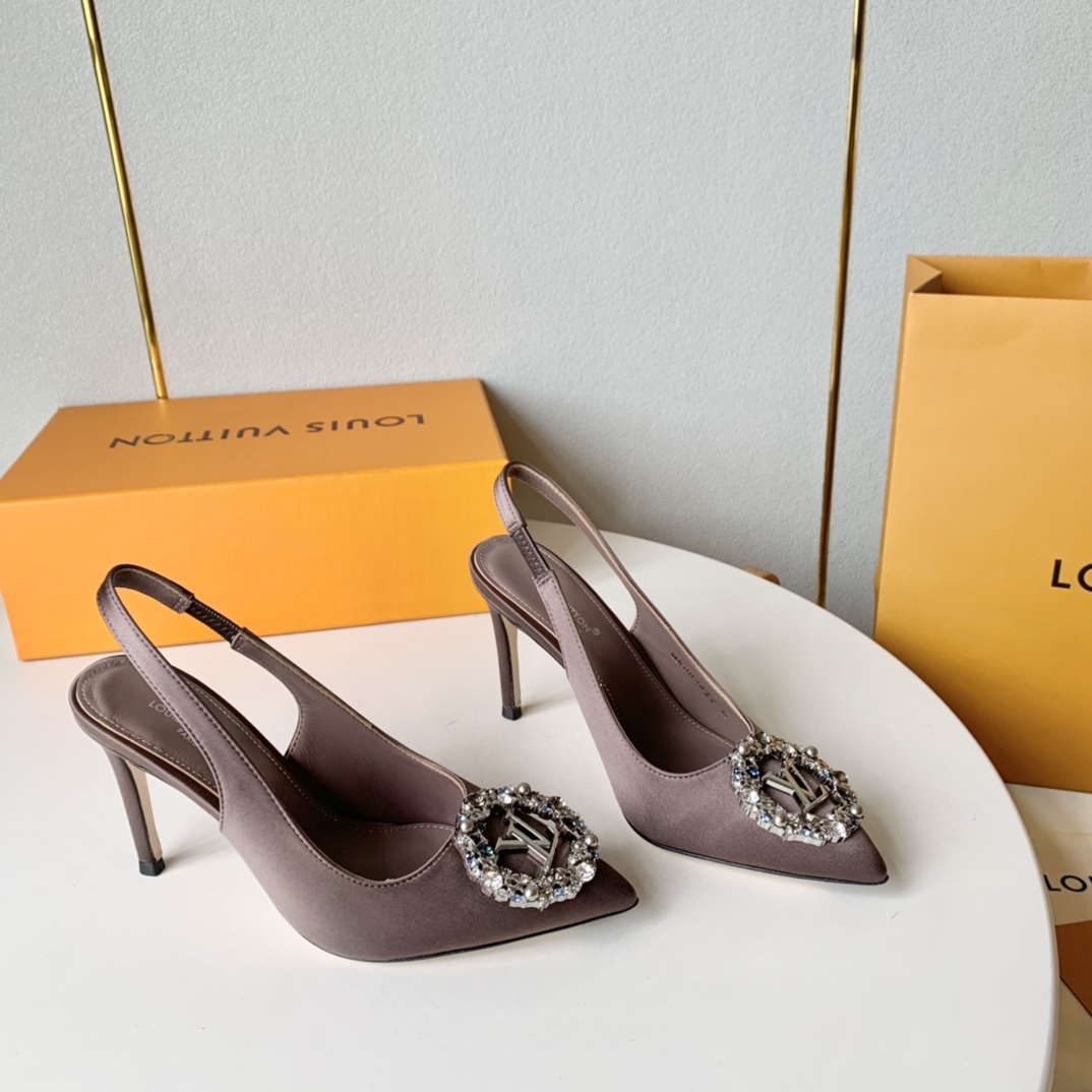 LOUIS VUITTON Escarpins Élégance Minimaliste - Version Premium