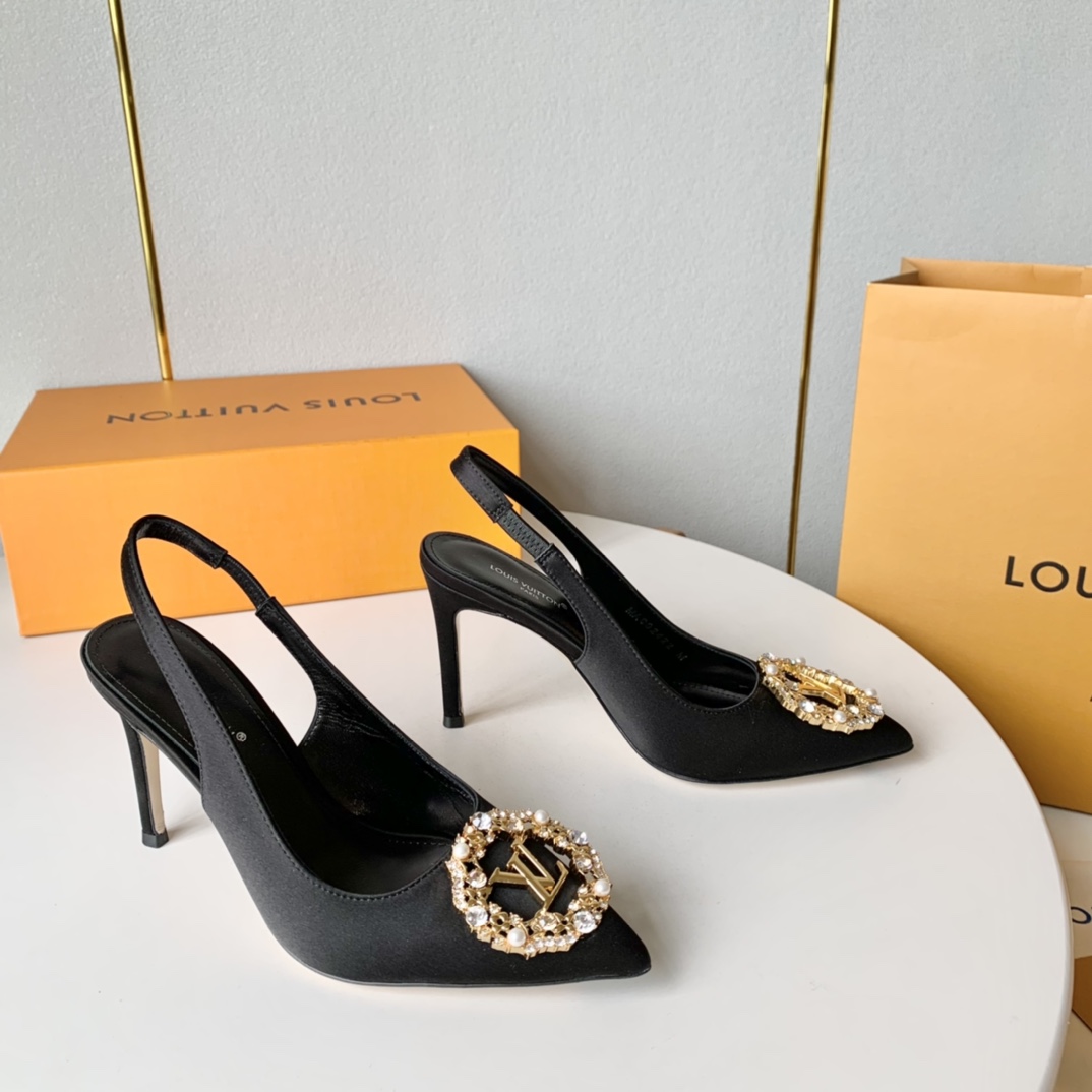 LOUIS VUITTON Escarpins Élégance Minimaliste - Version Premium