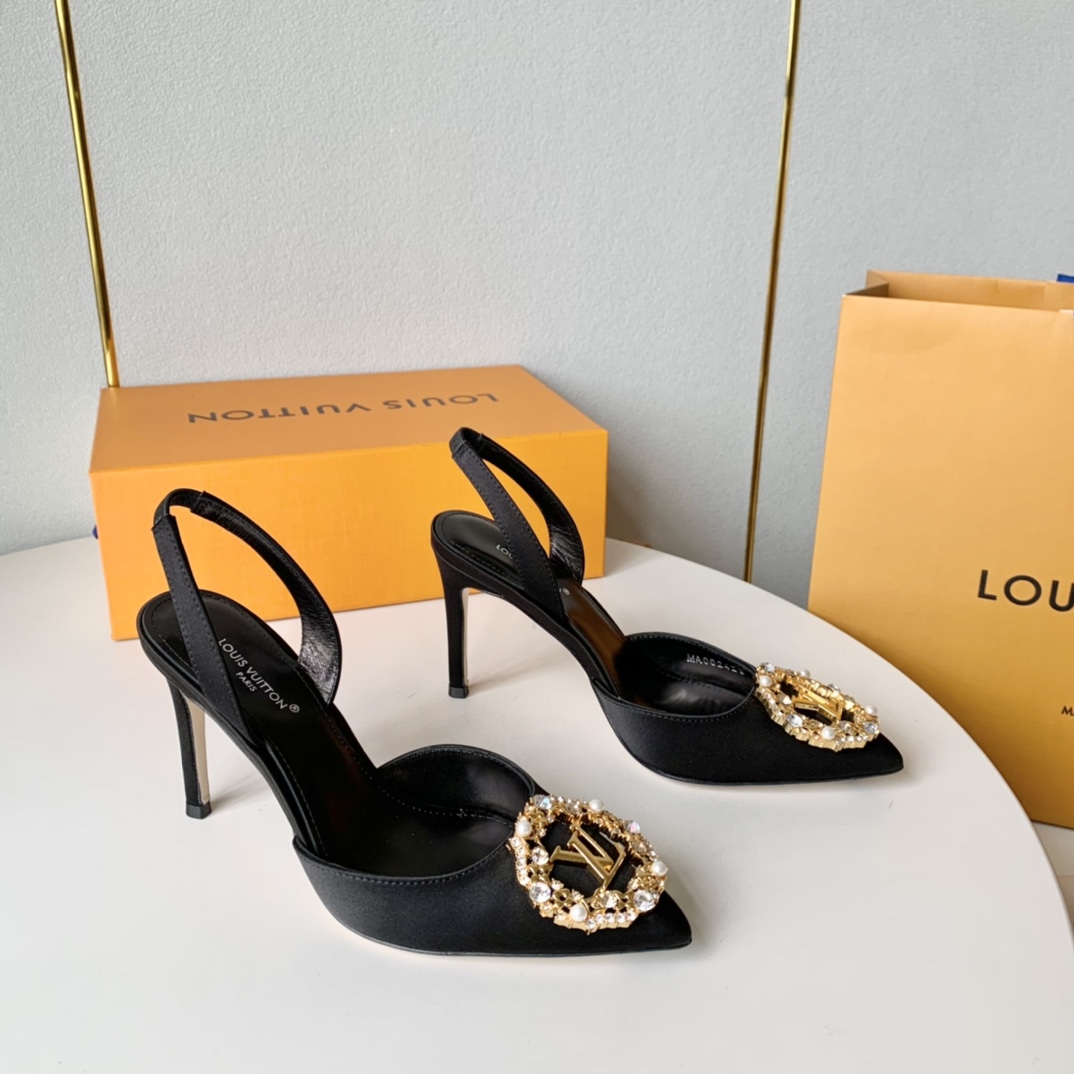 LOUIS VUITTON Escarpins Élégance Minimaliste - Version Premium
