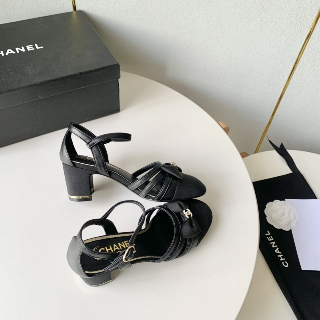 Chanel小香2024年新款蝴蝶结高跟凉鞋真皮底正码:35-39️订做34.40.41