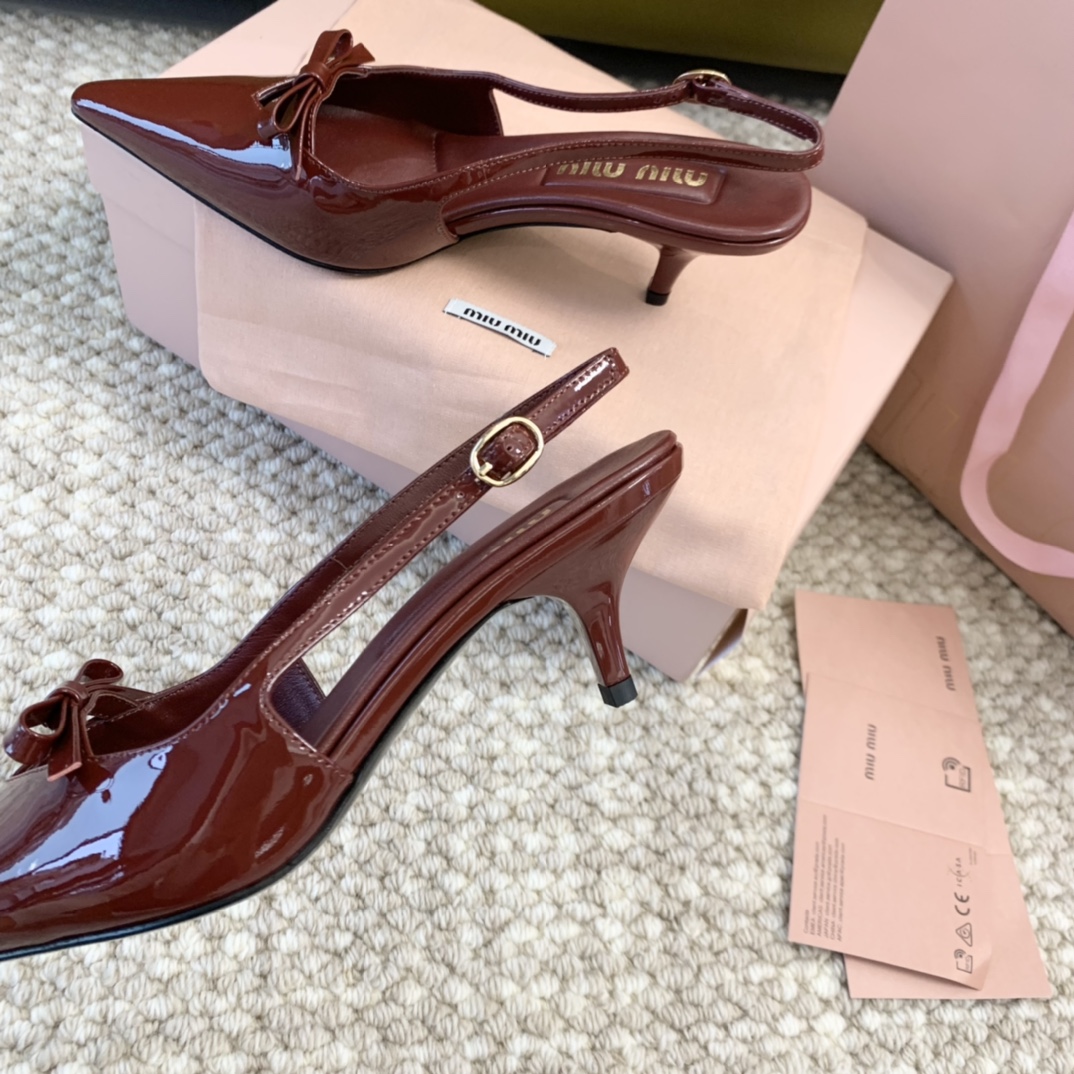 miumiu缪24年新款小方头蝴蝶结高跟凉鞋真皮底跟高:10cm6cm正码:35-39️订做40.41