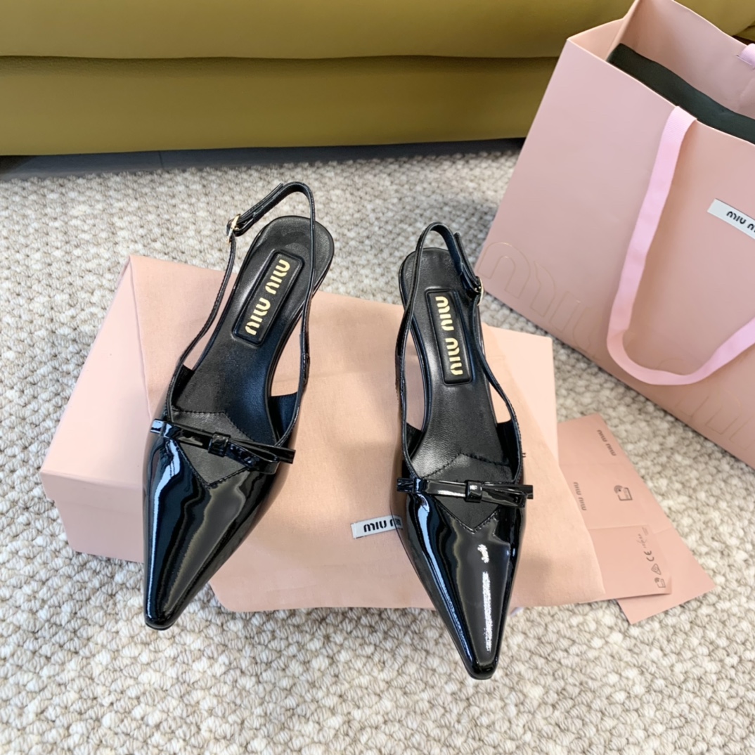 miumiu缪24年新款小方头蝴蝶结高跟凉鞋真皮底跟高:10cm6cm正码:35-39️订做40.41