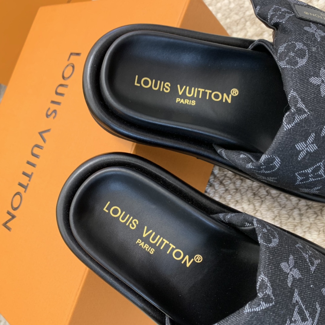 louisvuittonss24newarrivalLV驴家2024春夏羽绒魔术贴凉拖鞋新品！内里填充9