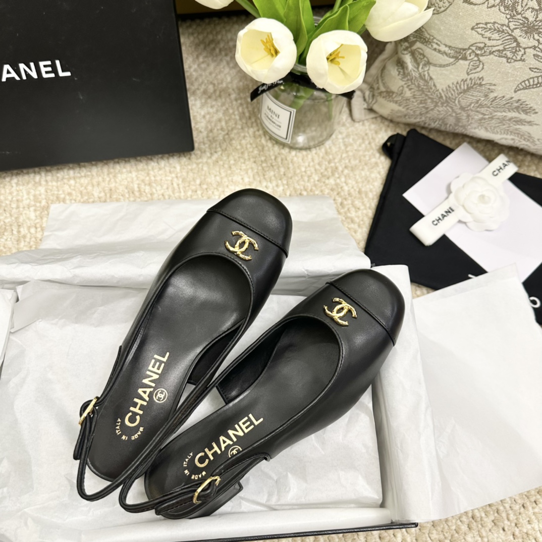 代购版chanel24anewarrival小香家24手工坊slingback小方跟搭配小方头点缀烤漆双