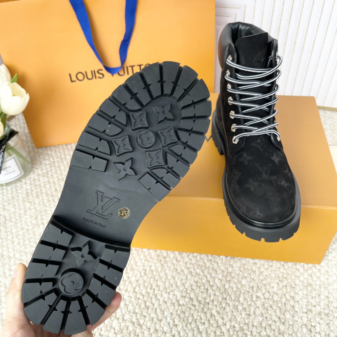 LV x Timberland 2024 Joint Series: Big Yellow Boots for Men and Women, Sizes 35-46 - 图片 9