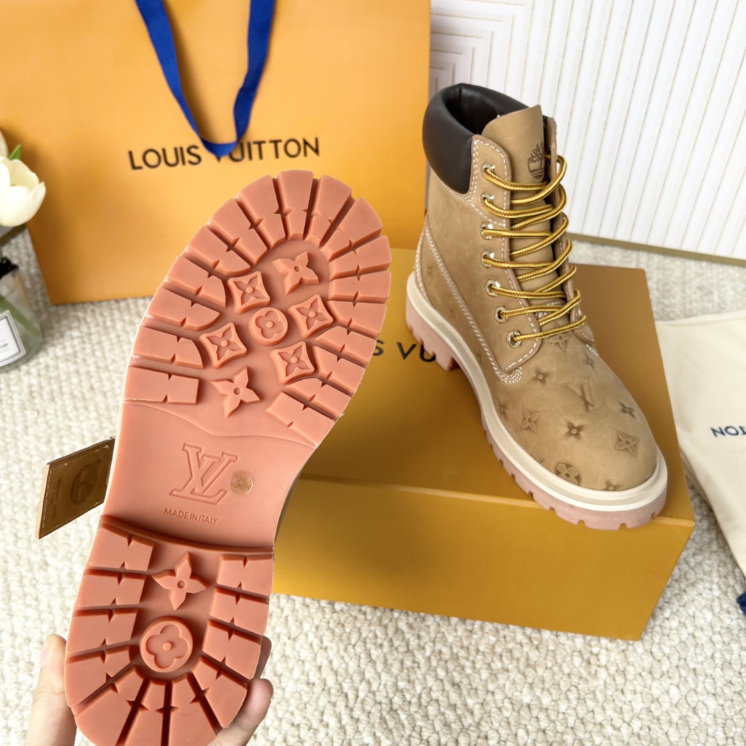 LV x Timberland 2024 Joint Series: Big Yellow Boots for Men and Women, Sizes 35-46. - 图片 9
