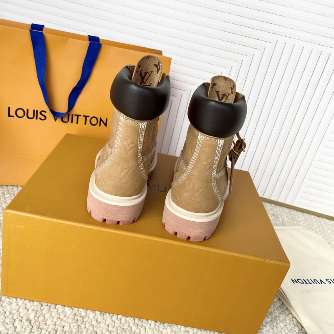 LV x Timberland 2024 Joint Series: Big Yellow Boots for Men and Women, Sizes 35-46. - 图片 3