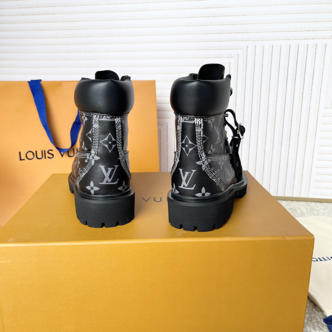 LV x Timberland 2024 Joint Series: Big Yellow Boots for Men and Women - 图片 3