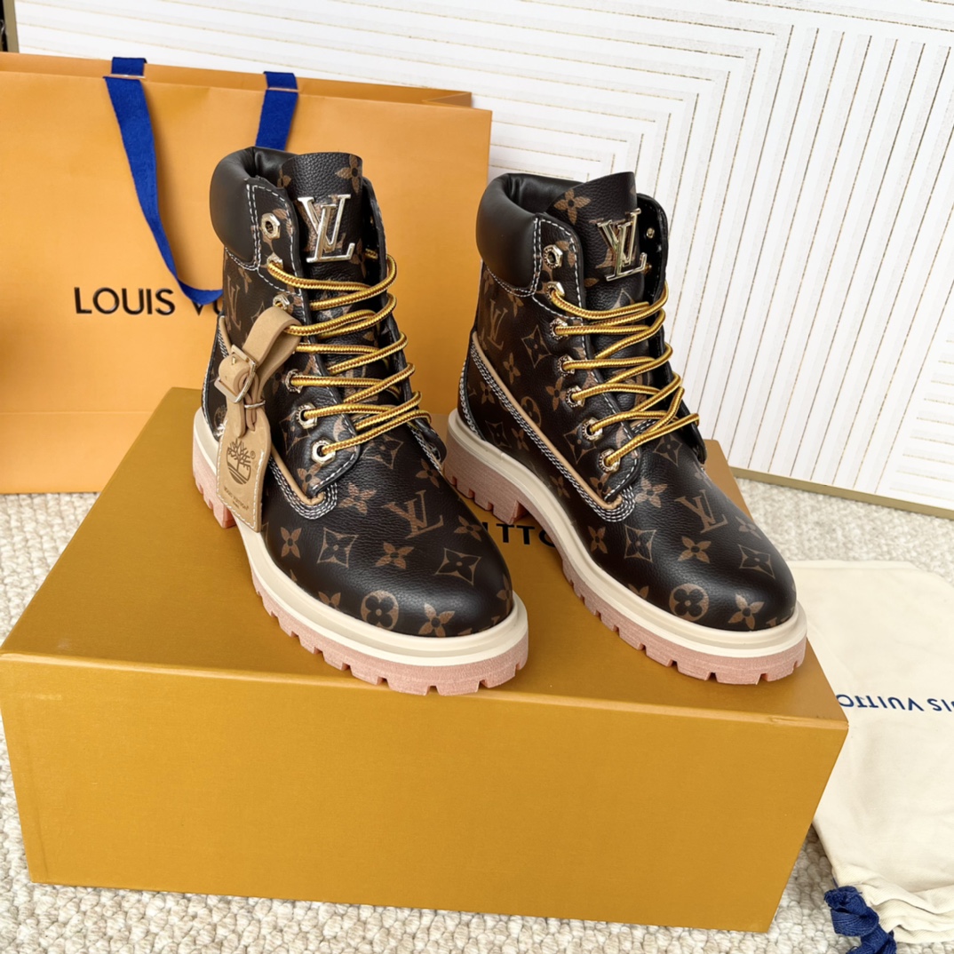 LV x Timberland 2024 Joint Series: Big Yellow Boots for Men and Women, Sizes 35-41 and 39-46 - 图片 6