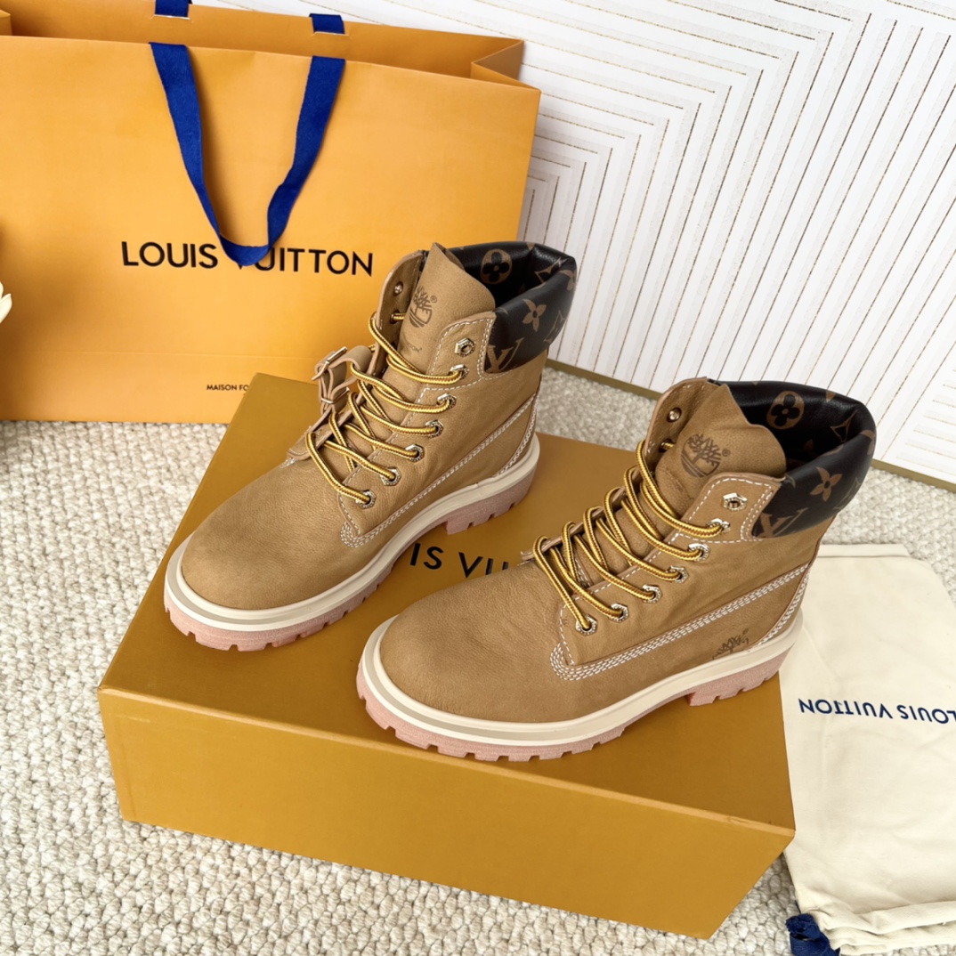 LV x Timberland 2024 Joint Series: Big Yellow Boots for Men and Women, Sizes 35-41 for Women and 39-46 for Men. - 图片 4