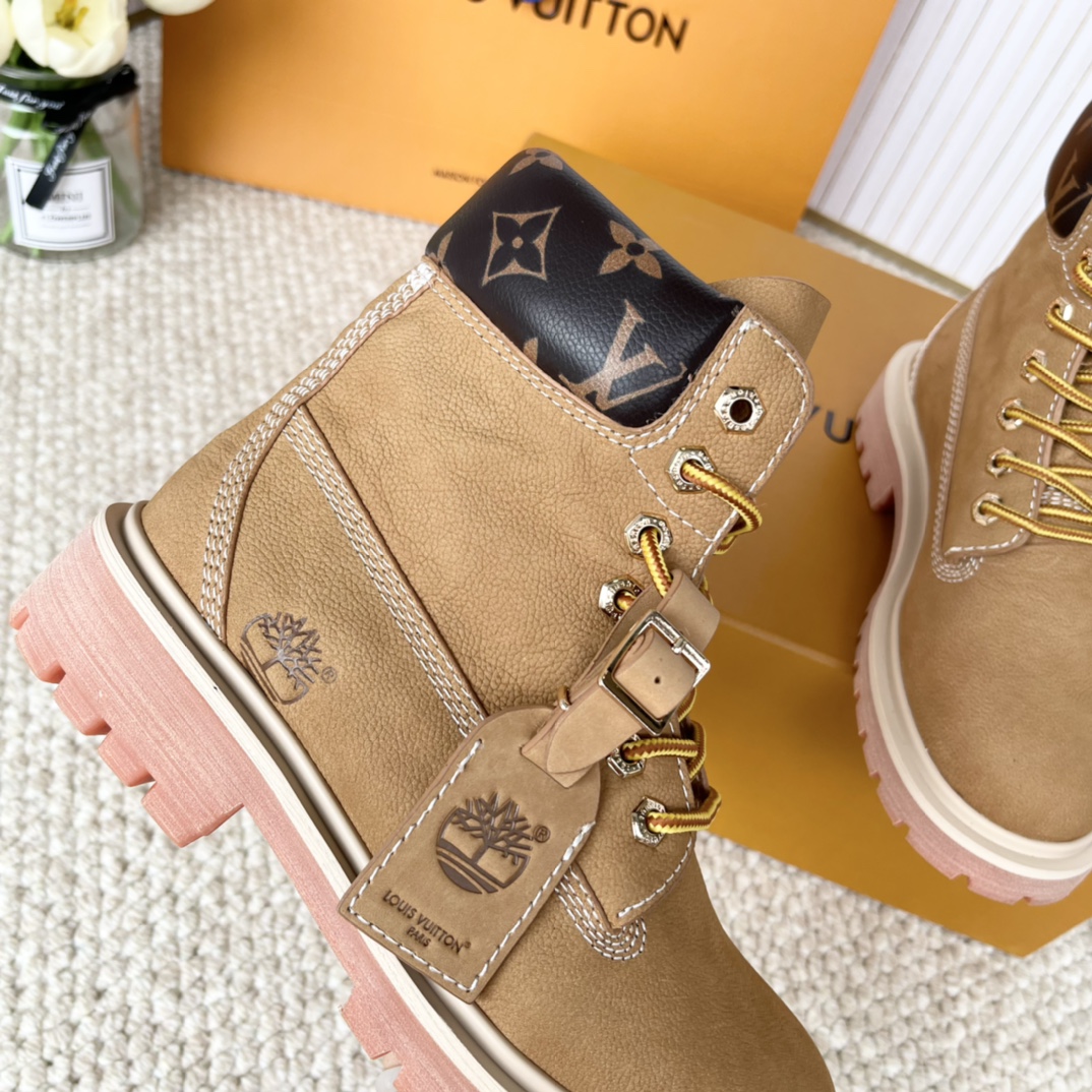 LV x Timberland 2024 Joint Series: Big Yellow Boots for Men and Women, Sizes 35-41 for Women and 39-46 for Men. - 图片 6