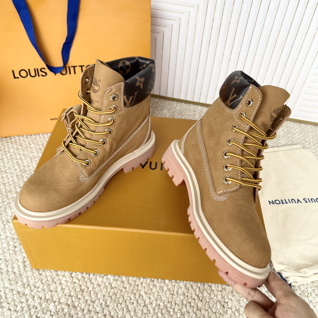LV x Timberland 2024 Joint Series: Big Yellow Boots for Men and Women, Sizes 35-41 for Women and 39-46 for Men. - 图片 5