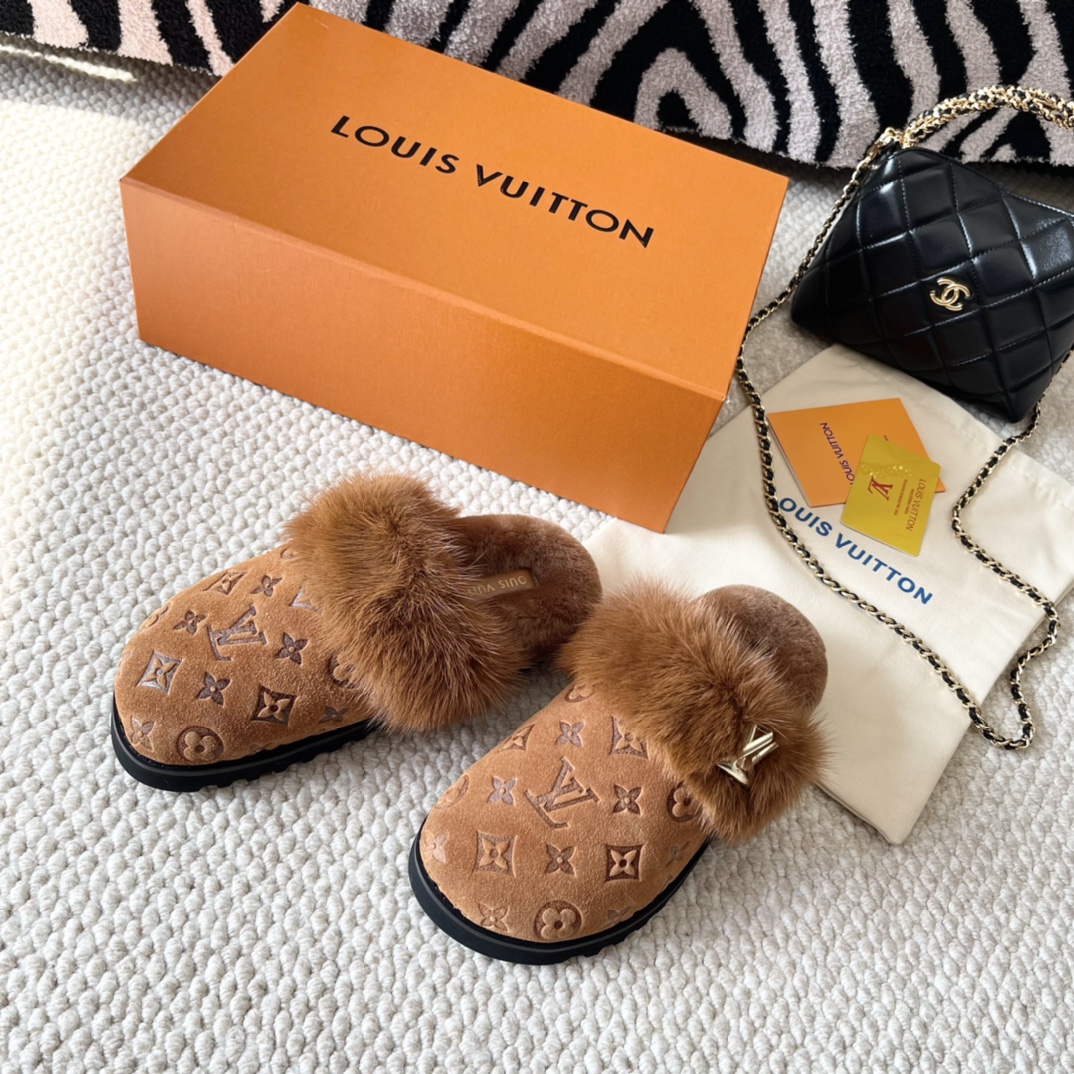 LOUIS VUITTON Mink Fur Mule Slippers Stylish and Comfortable - Top Version