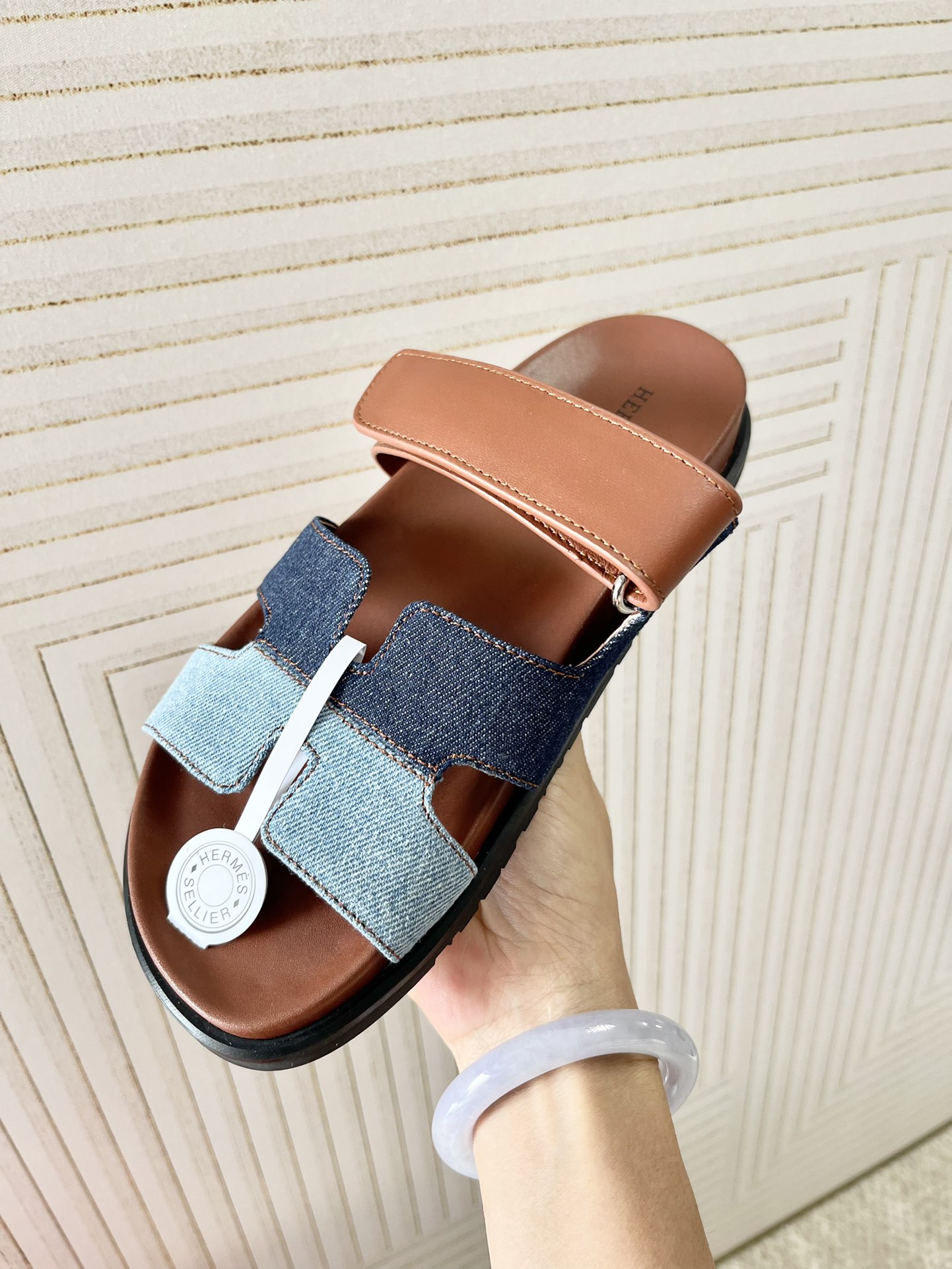 NO:260988,Men's 10 Top version Hermes H Family Classic Lazy Second Uncle Sandals Men and Women's Styles Women: 35-41 Men: 39-44 Custom made 45.46, Slippers, hermes, hermes, slippers19860909男10 顶级版 Hermes爱马仕 H家经典款懒人二舅凉拖鞋 男女同款 女:35-41 男:39-44订做45.46,拖鞋,hermes,hermes,slippers,Women's Shoes