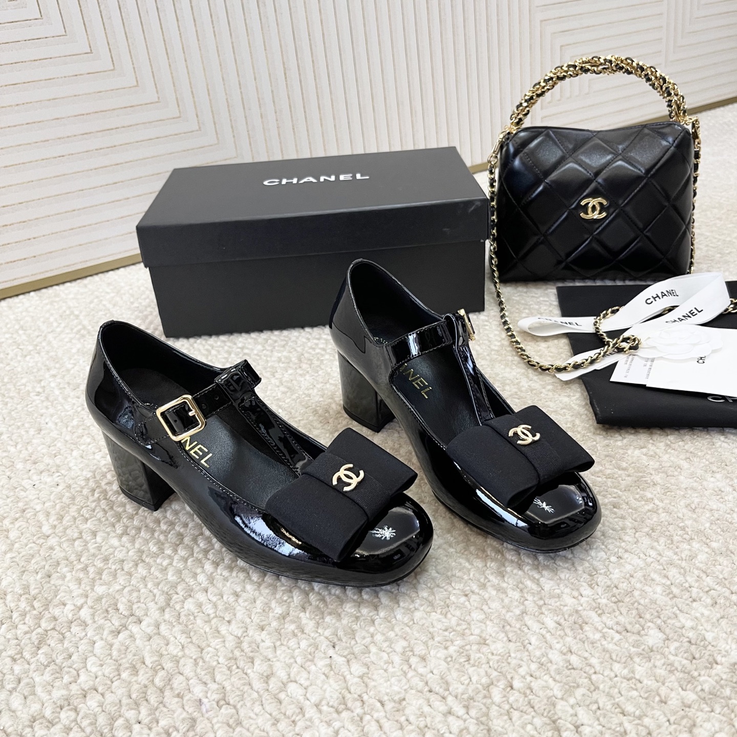 NO:239029,Purchase version Chanel Chanel Xiaoxiangjia's new spring and summer products in 25 years, woven bows, Mary Zhen thick heel shoes, cowhide/original outsole, heel height: about 6cm, regular size: 35-39, customized 40.41, no return or exchange, Mary Zhen, chanel, chanel, chanel, mary jane, cowhide19860909代购版 Chanel香奈儿 小香家25年春夏新品 织布蝴蝶结玛丽珍粗跟单鞋 牛皮/原版大底 跟高:约6cm左右 正码:35-39订做40.41不退不换,玛丽珍,chanel,chanel,chanel,mary jane,cowhide,Women's Shoes