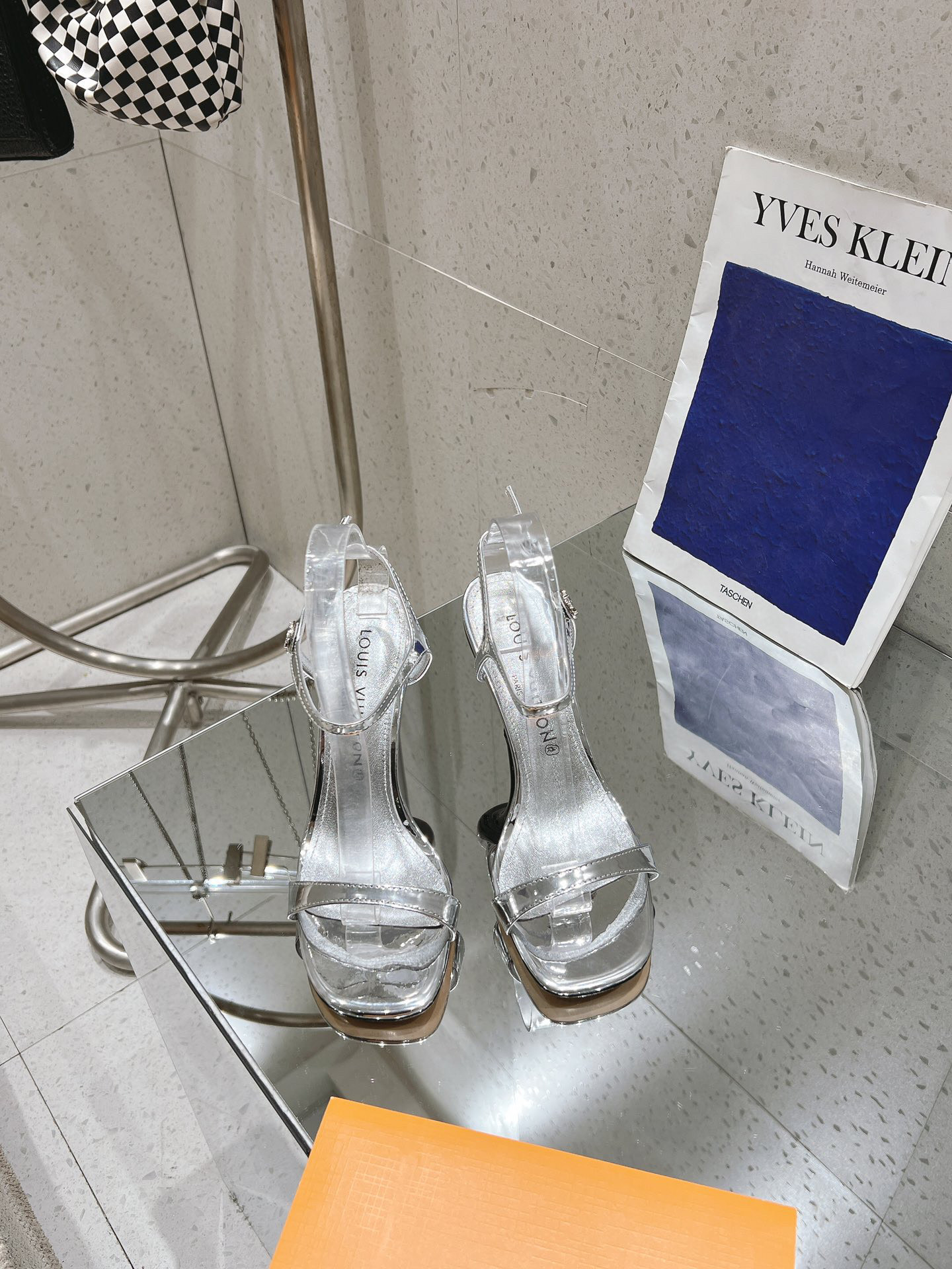 NO:231524,LOUI* VUITTO* | L Donkey Brand New 2025 Slim Heels High Heels Sandals One-Shaped Sandals Genuine Leather Sole Heels Heels: 10cm Size 35-39 Custom made 40.41.42, High Heels, louis vuitton, louis vuitton, sandals, high heels19860909LOUI* VUITTO* | L驴牌2025年新款 细跟高跟凉鞋 一字凉鞋 真皮底 跟高:10cm 码数 35-39订做40.41.42,高跟鞋,louis vuitton,louis vuitton,sandals,high heels,Women's Shoes