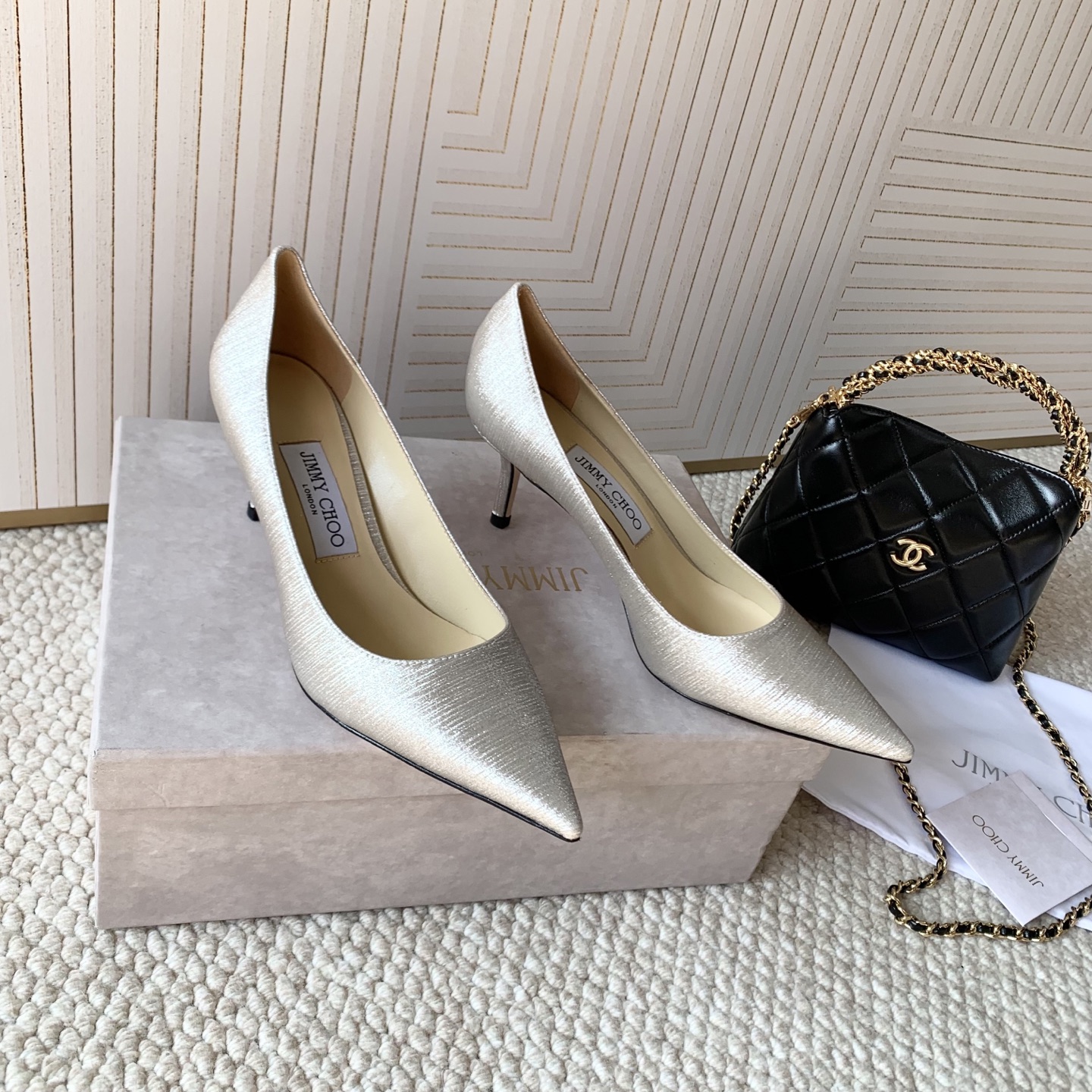 NO:231486,Jimmy choo Zhou Yangjie jc brushed streamer pointed toe high heels shoes genuine leather sole/sheelskin lining heel height: 6.5cm 8.5cm positive size: 35-39 customized 34.40.41, high heels, jimmy choo, high heels, sheepskin19860909jimmy choo周仰杰 jc拉丝流光尖头高跟单鞋 真皮底/羊皮内里 跟高:6.5cm 8.5cm 正码:35-39定做34.40.41,高跟鞋,jimmy choo,high heels,sheepskin,Women's Shoes