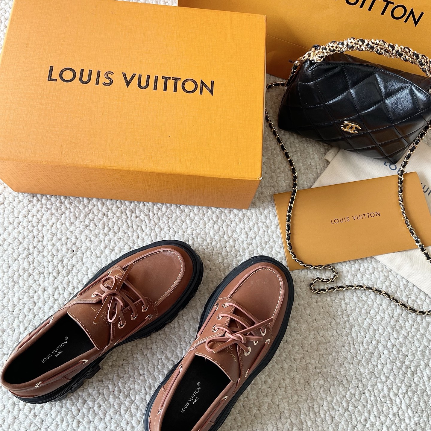 LOUIS VUITTON Loafers - Simple and Stylish - Premium Version