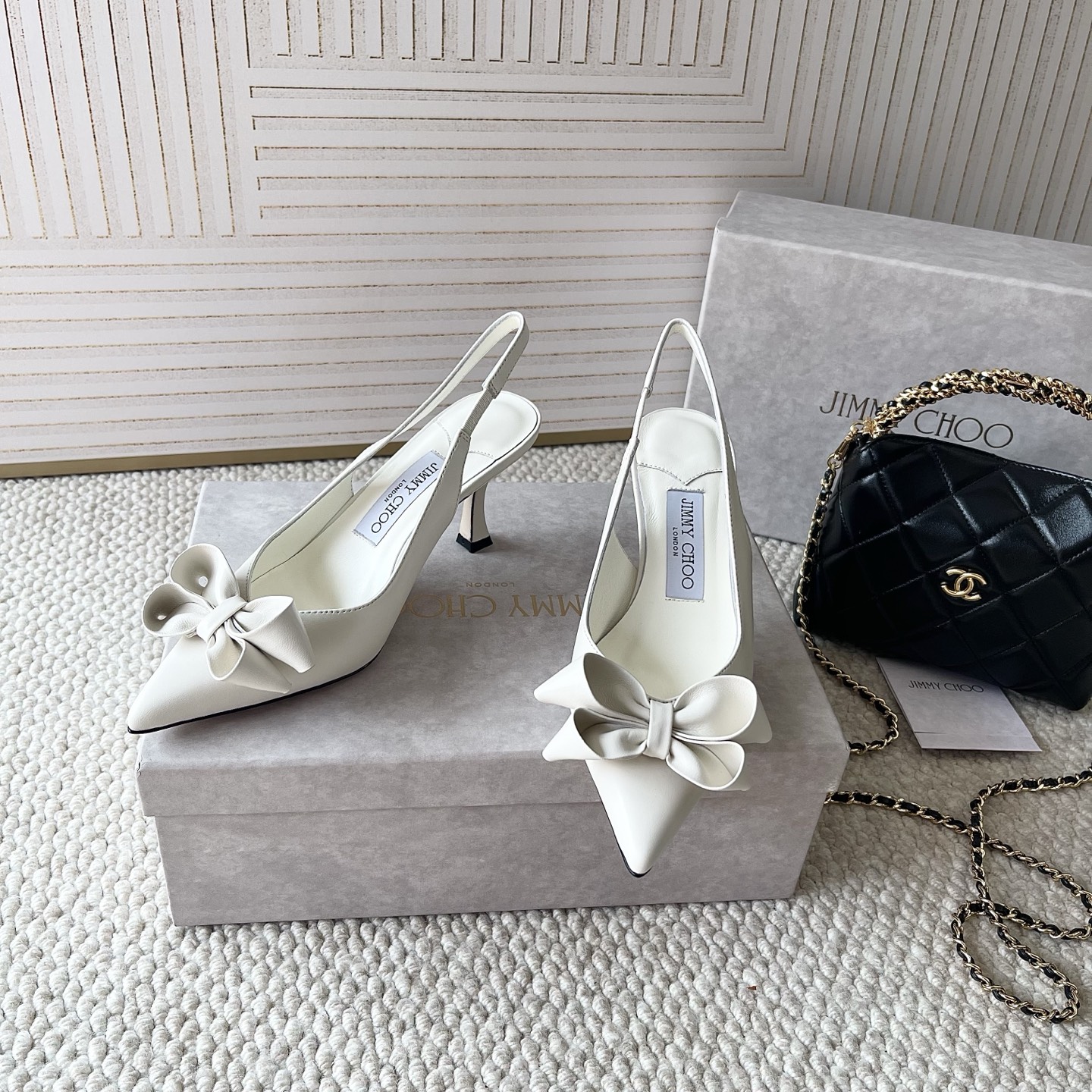 NO:259847,7cm Jimmy choo Zhou Yangjie's new 25 years, Jc three-dimensional bow high heel sandals Upper: cowhide Outsole: genuine leather sole Heel height: 7cm 9cm Correct size: 35-39 Custom made 34.40.41, high heels, jimmy choo, sandals, high heels, cowhide198609097cm Jimmy choo周仰杰25年新品,Jc立体蝴蝶结高跟凉鞋 鞋面:牛皮 大底:真皮底 跟高:7cm 9cm 正码:35-39订做34.40.41,高跟鞋,jimmy choo,sandals,high heels,cowhide,Women's Shoes