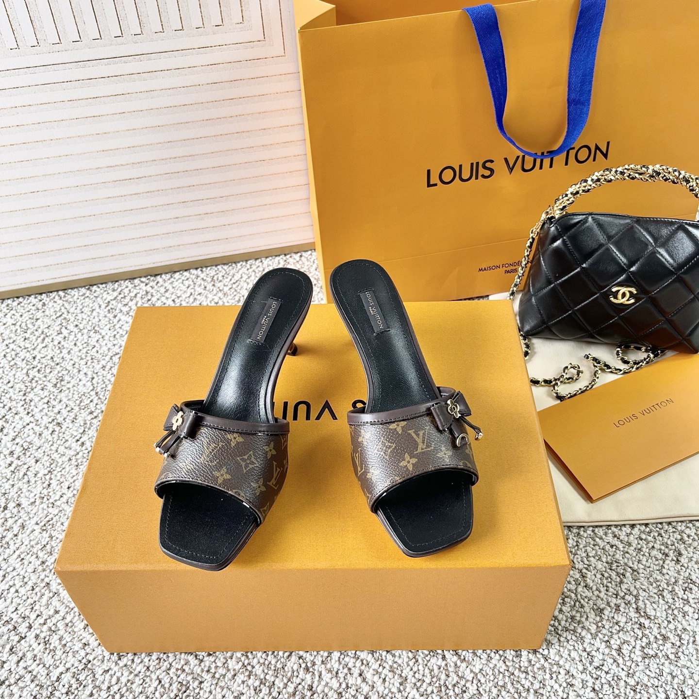 LOUIS VUITTON 샌들 심플하고 스타일리시한 - 최상위 버전