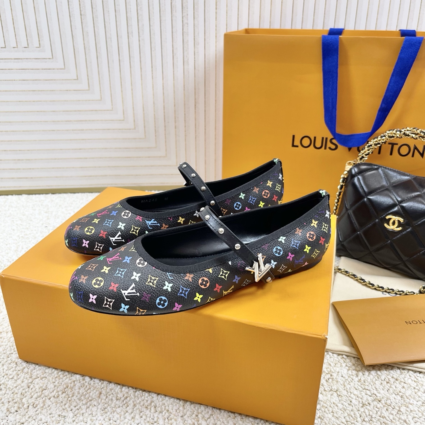 LOUIS VUITTON Mary Jane shoes - minimalist fashion - premium version