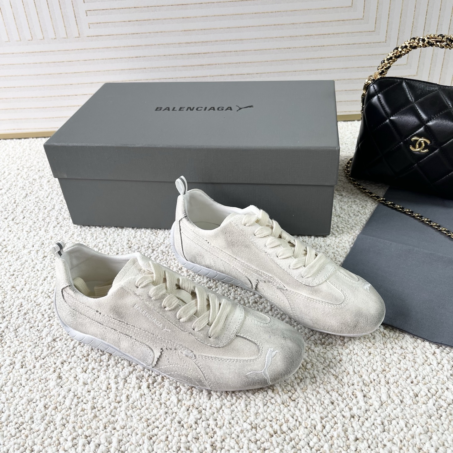 “Balenciaga Paris X Puma 2025 Car Racing & Leisure Shoes Collection with 675 Options” - 图片 5