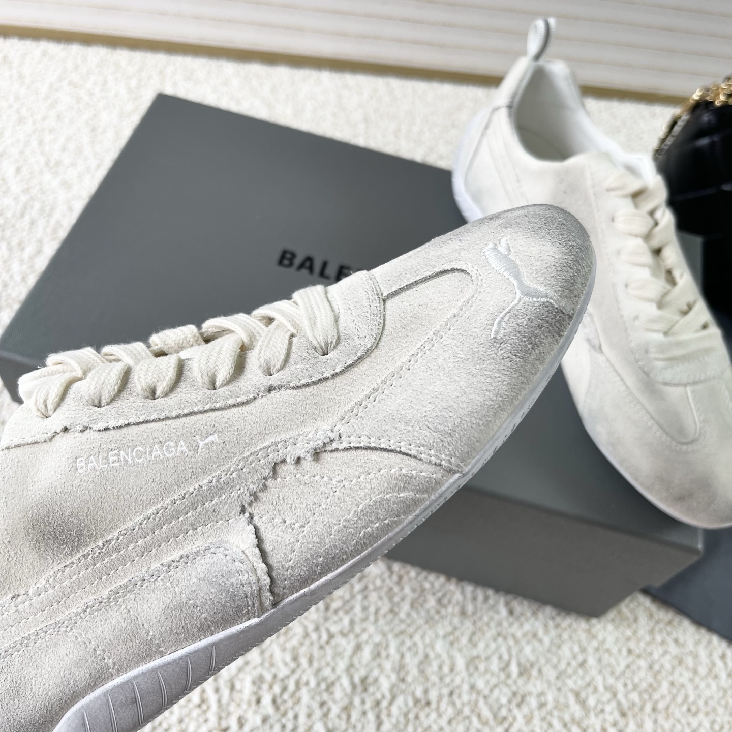 “Balenciaga Paris X Puma 2025 Car Racing & Leisure Shoes Collection with 675 Options” - 图片 8