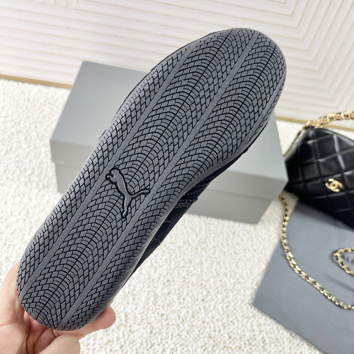 “Balenciaga Paris X Puma 2025 Car Racing & Leisure Shoe Collection Launch” - 图片 9