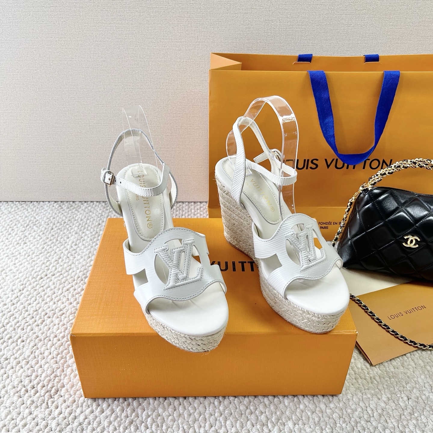 NO:788313,louis vuitto L donkey brand 2025 new style water ripple thick-soled wedge sandals straw high-heeled sandals heel: 9cm /12cm front soles are 6cm regular size: 35-39 custom-made 34.40.41.42, sandals, louis vuitton, louis vuitton, sandals, espadrilles19860909louis vuitto L驴牌2025年新款 水波纹厚底坡跟凉鞋 草编高跟凉鞋 后跟:9cm /12cm 前底都是6cm 正码:35-39订做34.40.41.42,凉鞋,louis vuitton,louis vuitton,sandals,espadrilles,Women's Shoes