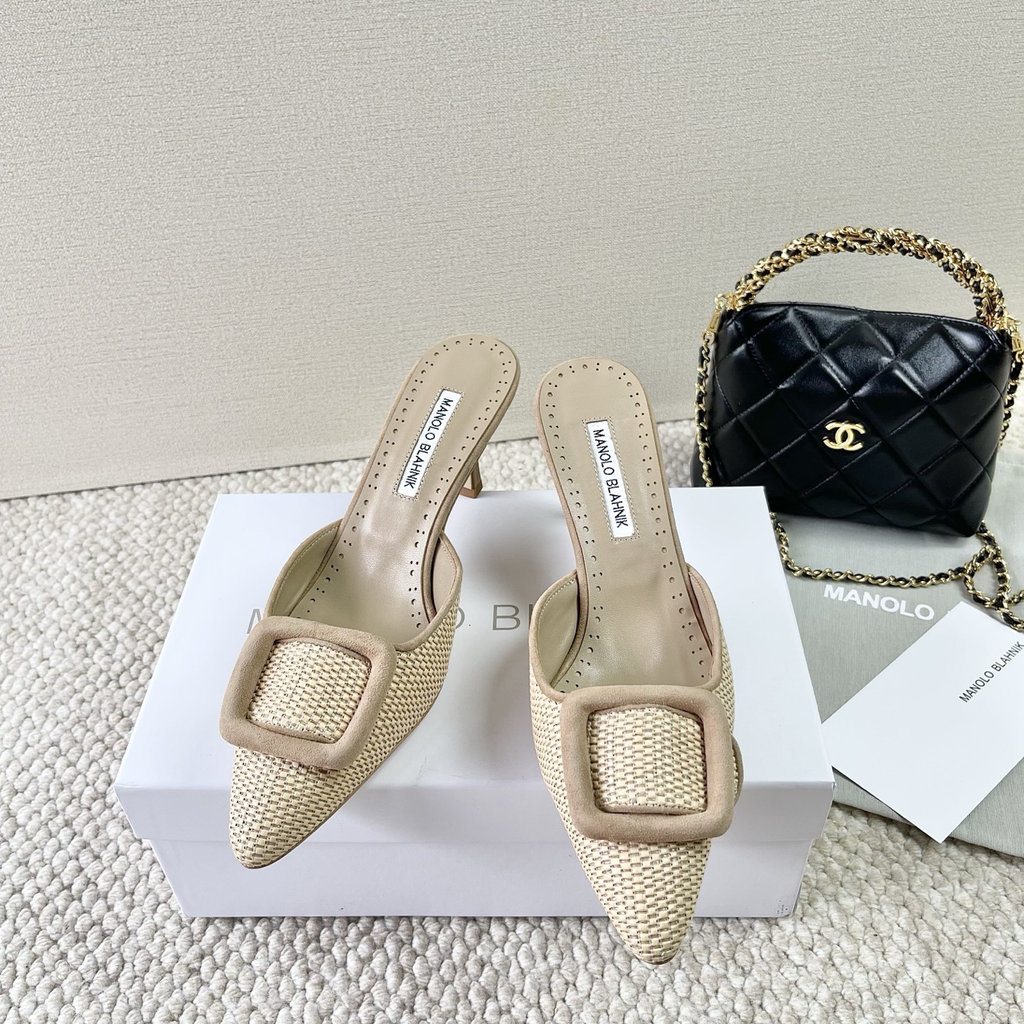 Italian Import Sheep Skin Footwear by Manolo Blahnik: Latest Collection Summary - 图片 9