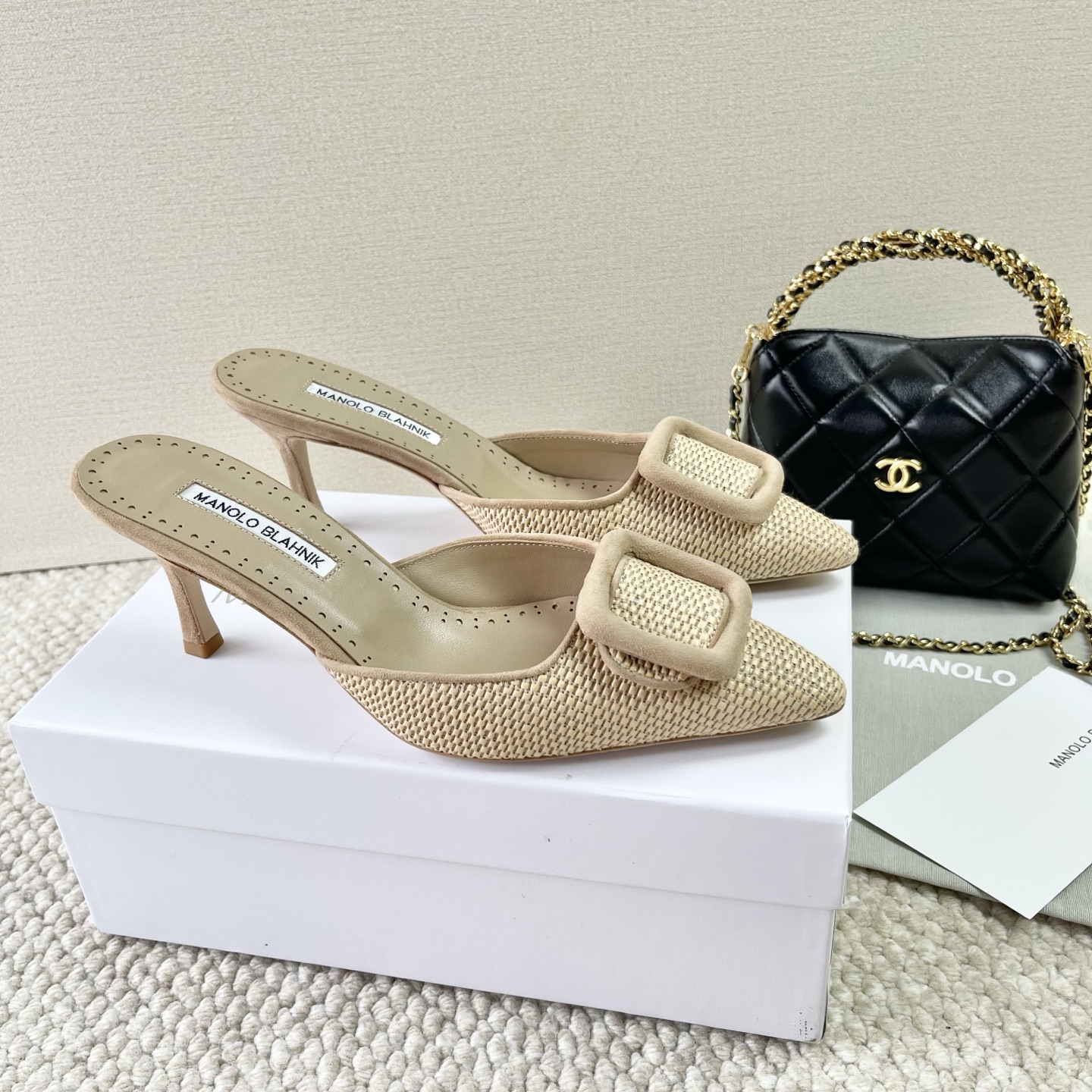 Italian Import Sheep Skin Footwear by Manolo Blahnik: Latest Collection Summary - 图片 2