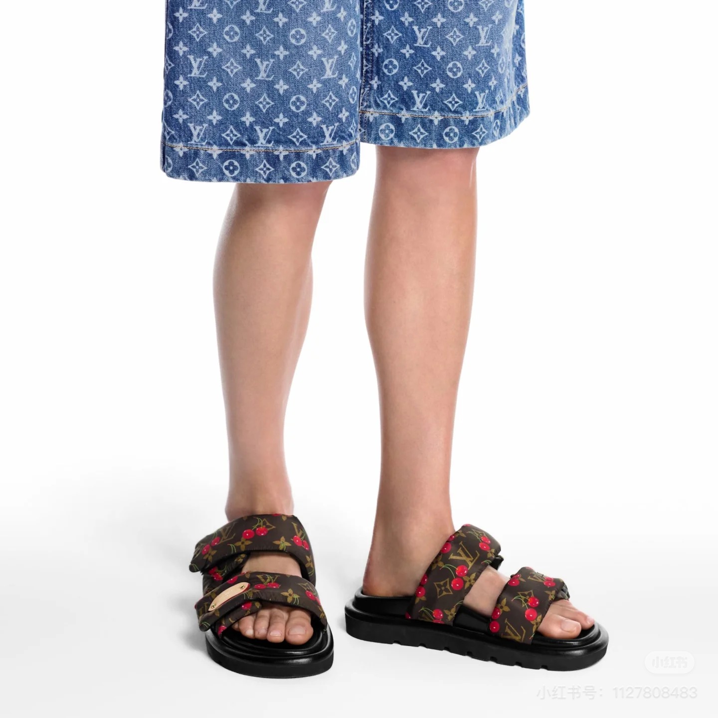 NO:407632,Cherry feet, slippers, slippers19860909樱桃上脚图,拖鞋,slippers,Women's Shoes