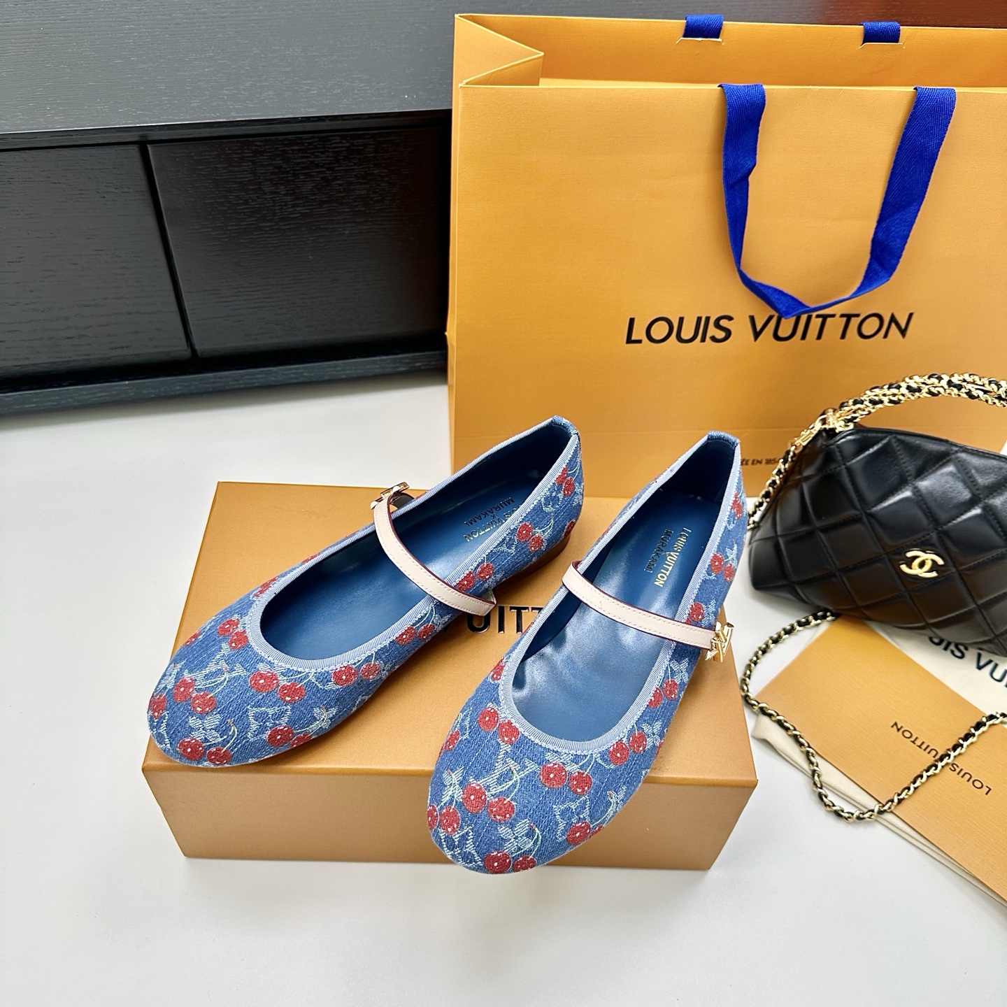LOUIS VUITTON Mary Jane shoes, simple and stylish - premium version