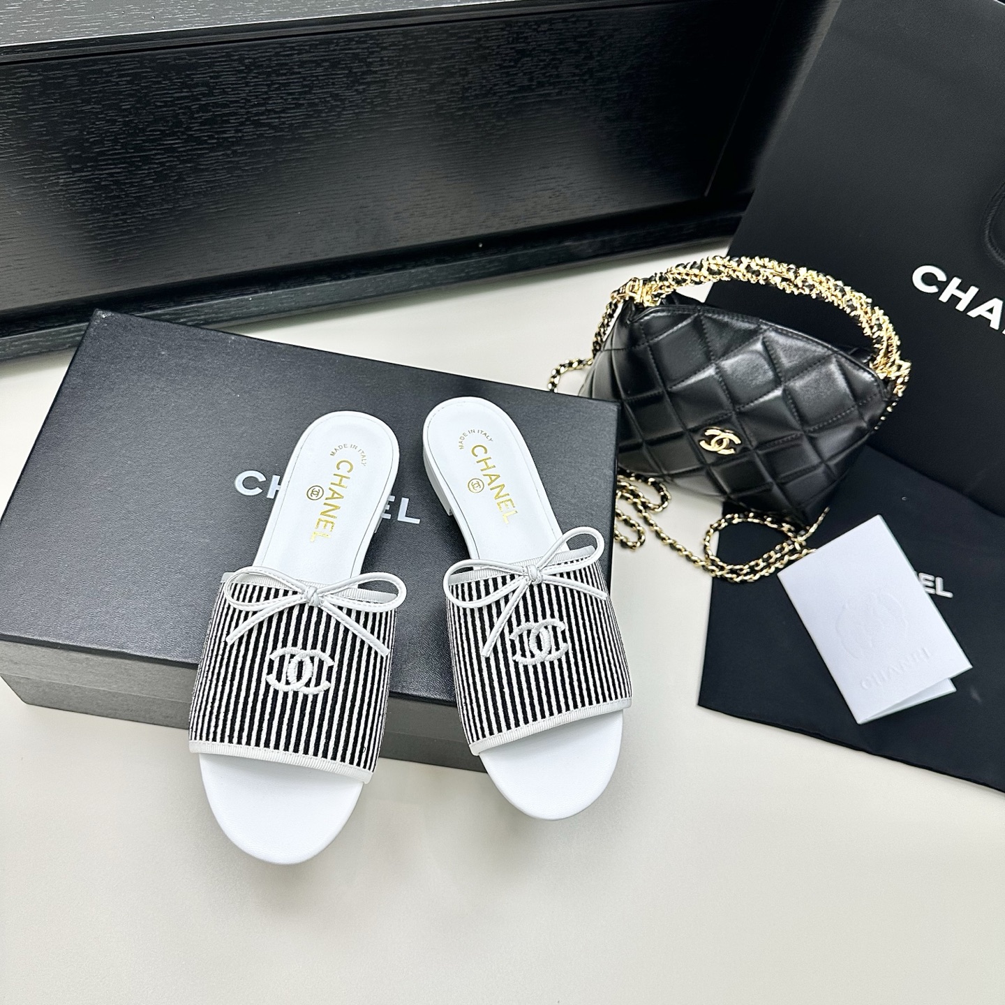 Chanel Chanel, nuevo producto de verano número 25, sandalias planas con lazo Xiaoxiangjia, suela de cuero genuino, tama…