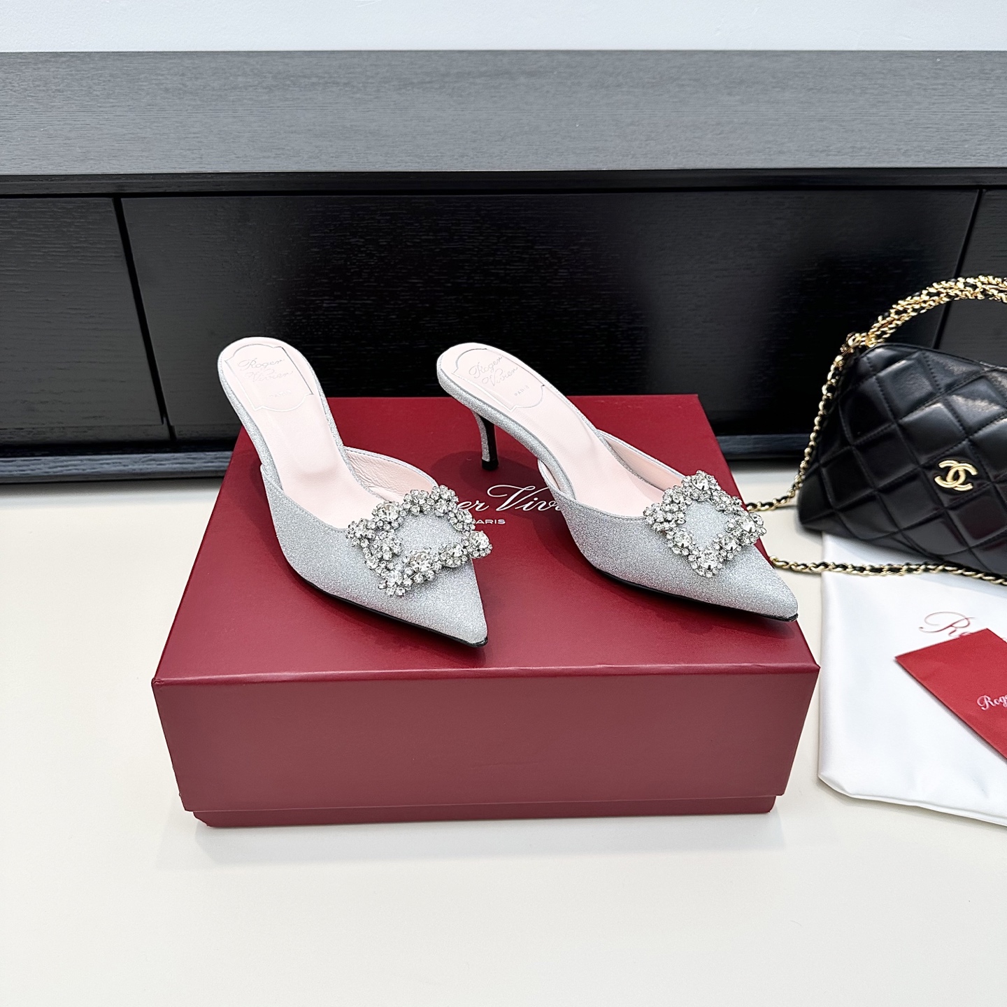 Luxurious Roger Vivier Efflorescence Muller Silk Shoes for Special Events