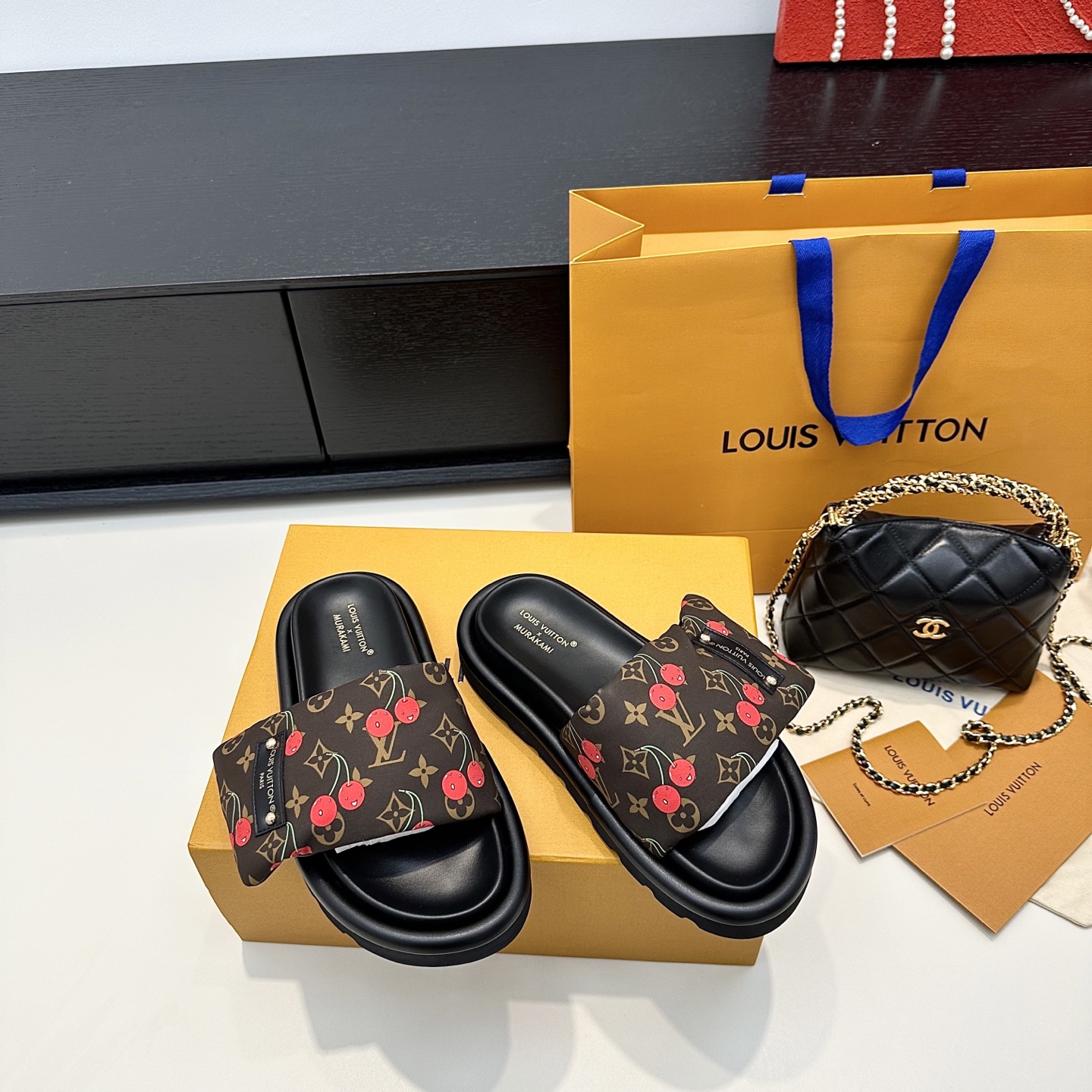 LOUIS VUITTON ユニセックスサンダル シンプルでスタイリッシュ-ハイグレードバージョン