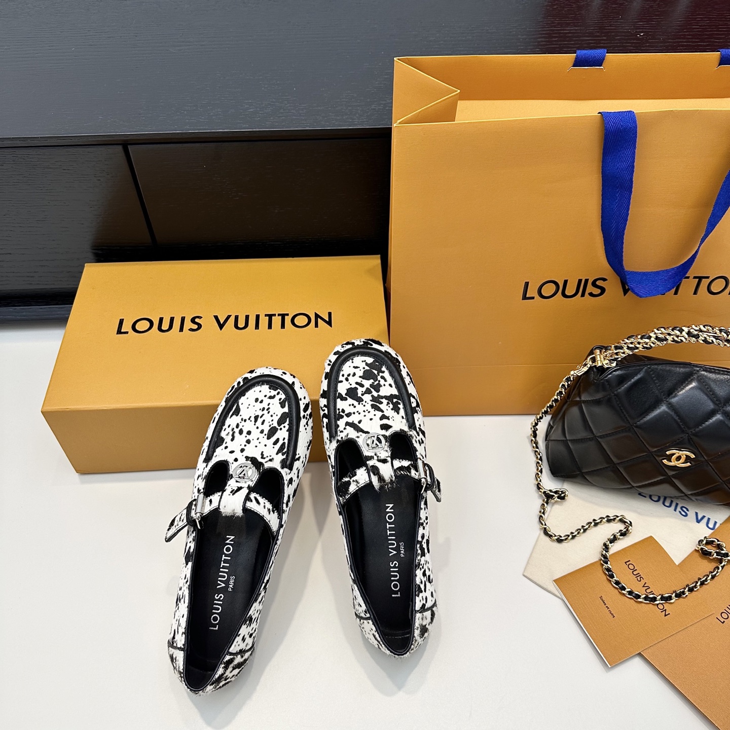 “Summer New T with Mammy Mary Jane Shoes Available in Sizes 34, 40, 41” - 图片 5