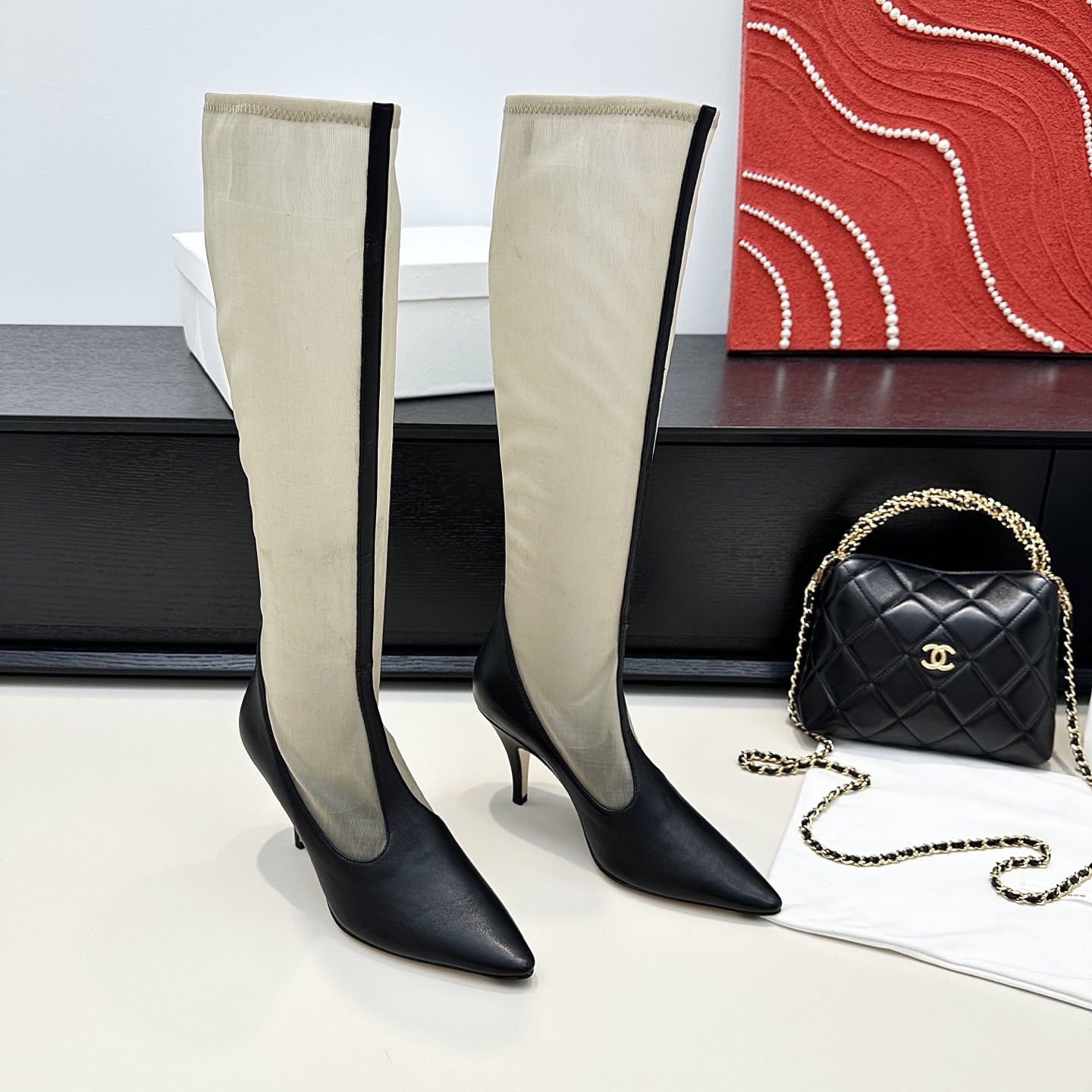 NO:480090,Long THE ROW 25 early autumn new TR minimalist style pointed toe kitten heeled mesh boots, upper lambskin mesh, inner foot pad sheepskin sole Italian injection molded leather outsole heel height 3.5cm/9cm size 35-39 (40.41 custom made without return), boots, boots, sheepskin, Leather soles19860909长 THE ROW 25早秋新款 TR极简风尖头高跟小猫跟网纱长靴 鞋面小羊皮拼网纱 内里垫脚羊皮 鞋底意大利注塑真皮大底 跟高3.5cm/9cm 码数35-39（40.41定做不退换）,靴子,boots,sheepskin,Leather soles,Women's Shoes