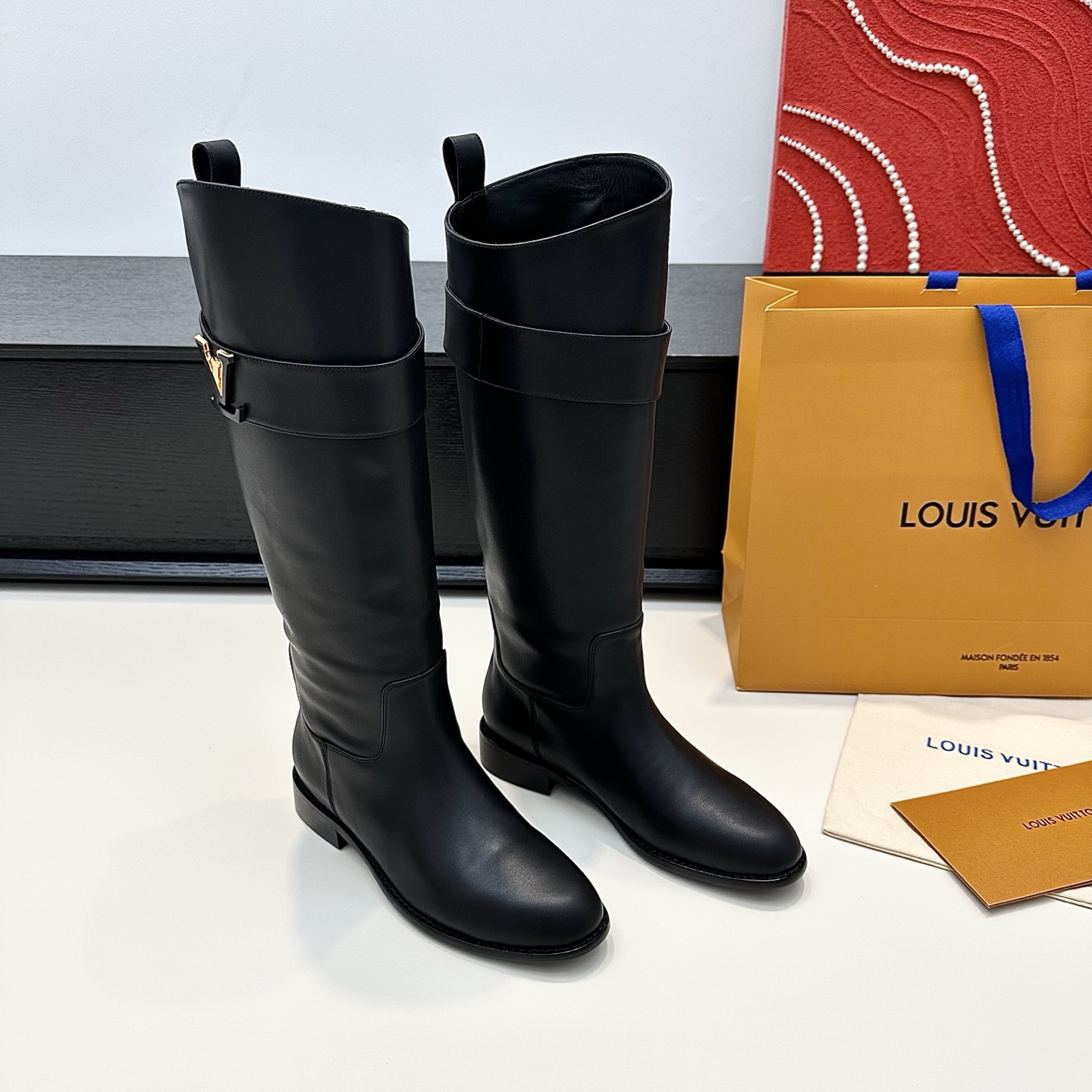 LOUIS VUITTON Bottes Style Simple et Élégant - Version Premium